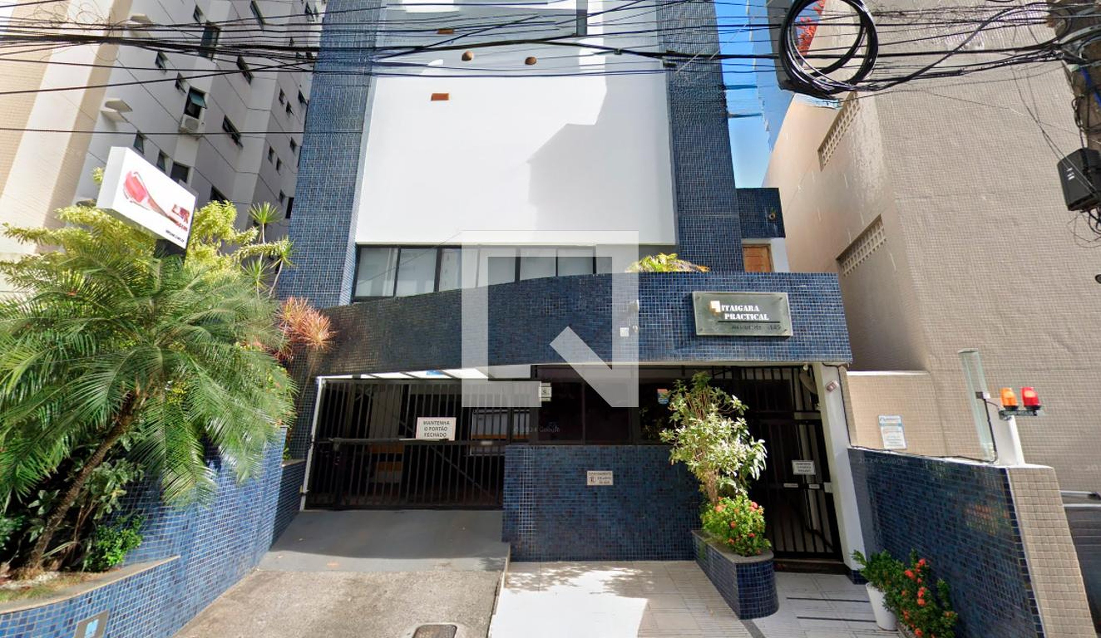 Fachada Condomínio Itaigara Practical Residênce