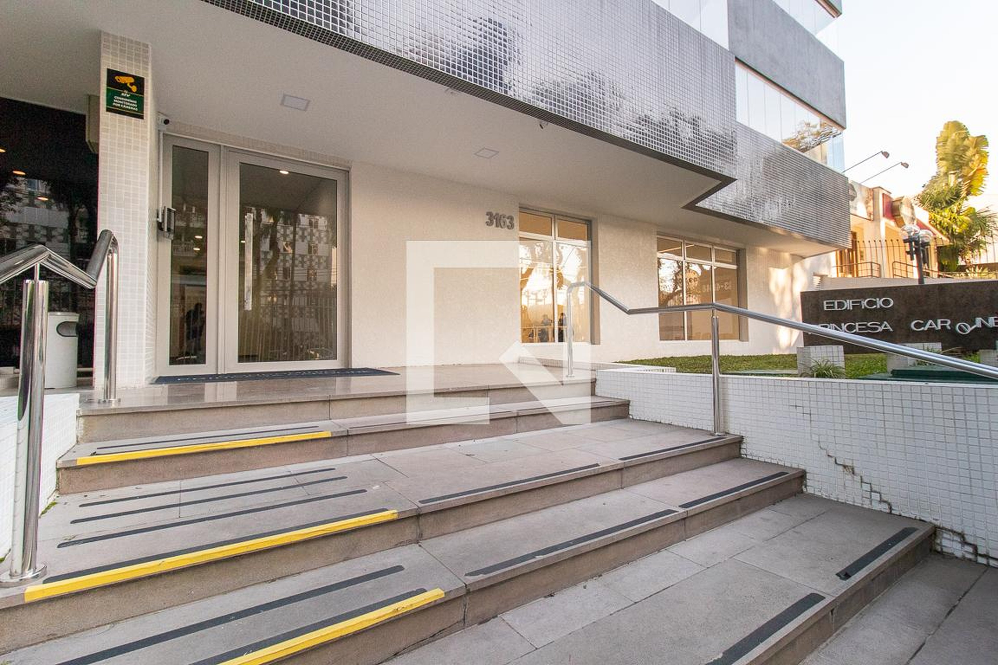 Entrada - Edifício Princesa Caroline