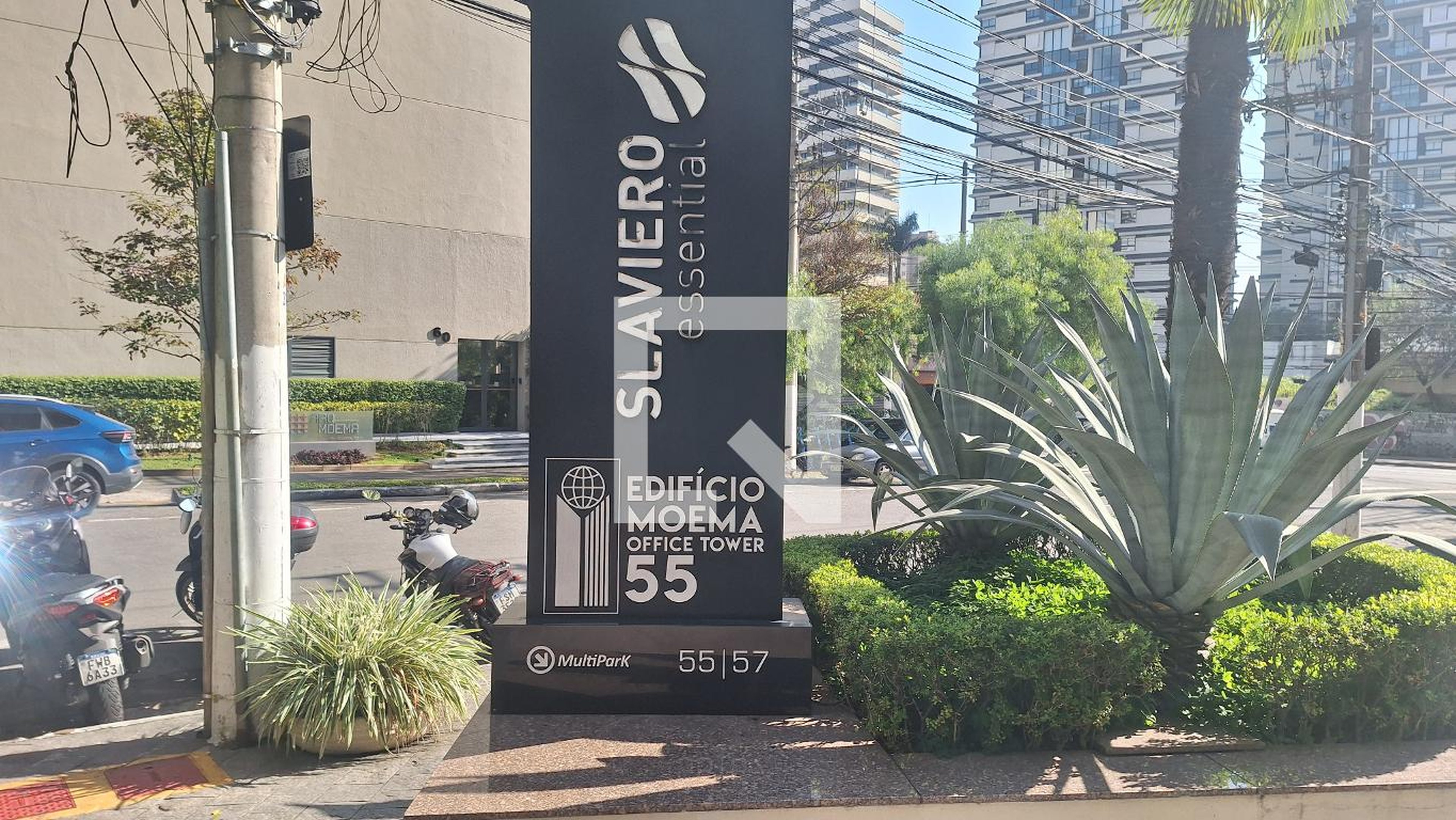 Fachada do Prédio Condomínio Slaviero Moema