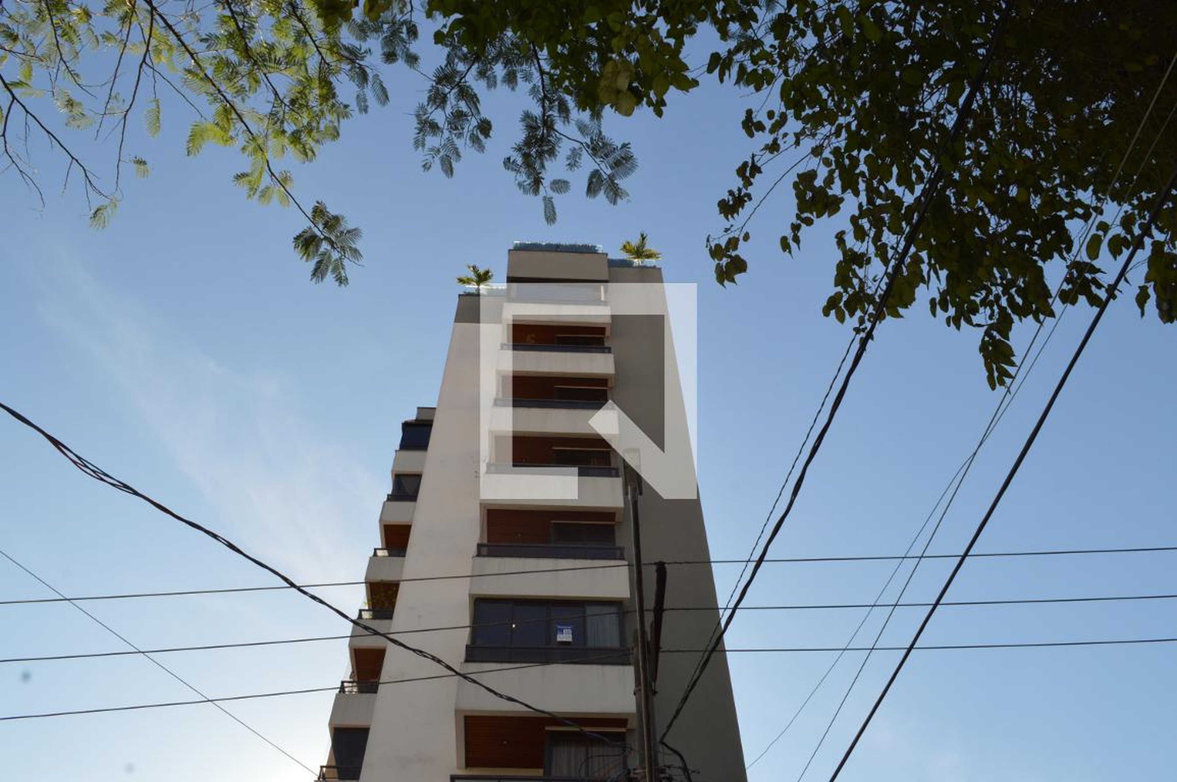 Fachada Condomínio Leon William Rassam