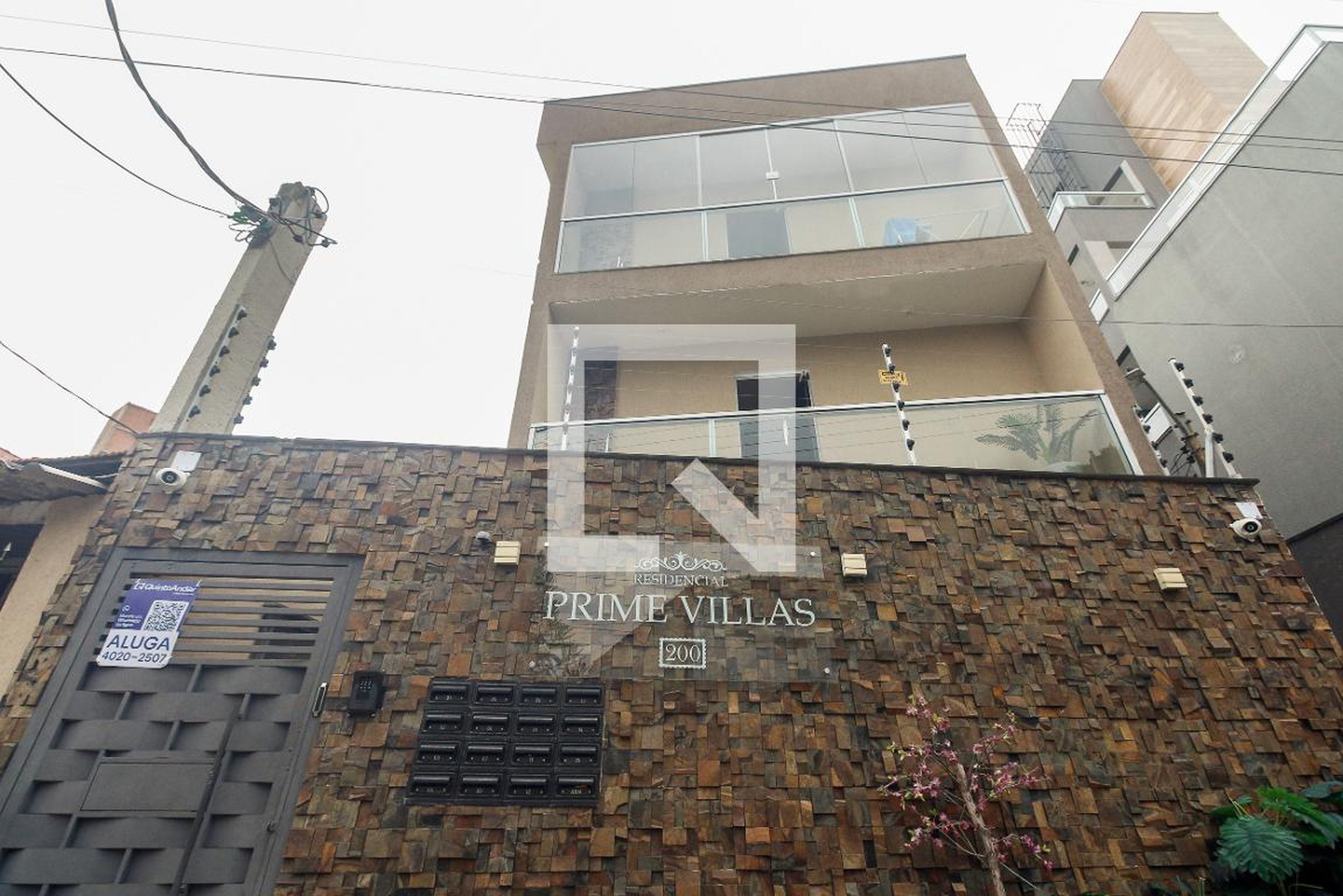 Fachada Residencial Pirme Villas