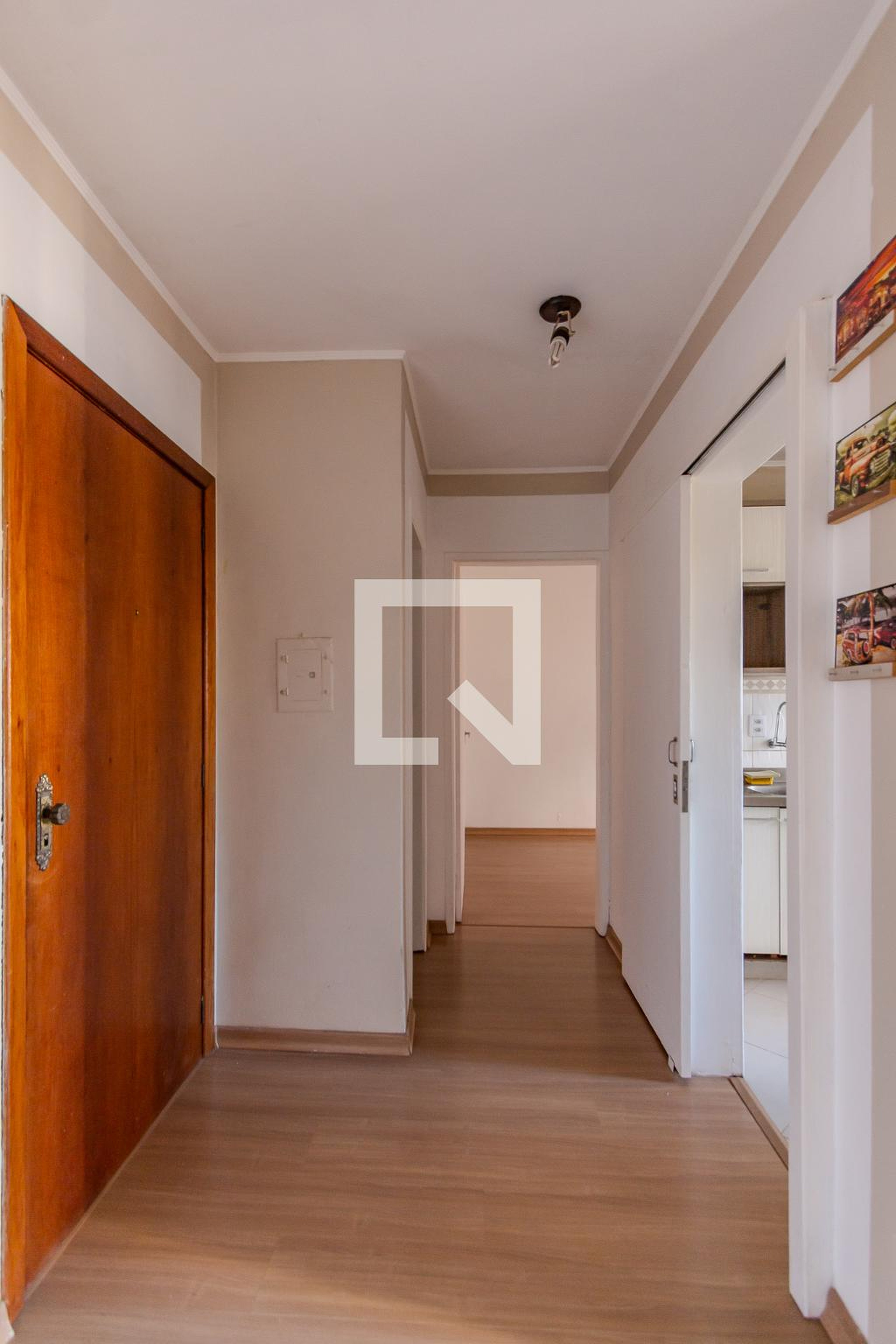 Hall - Luiz de Camões