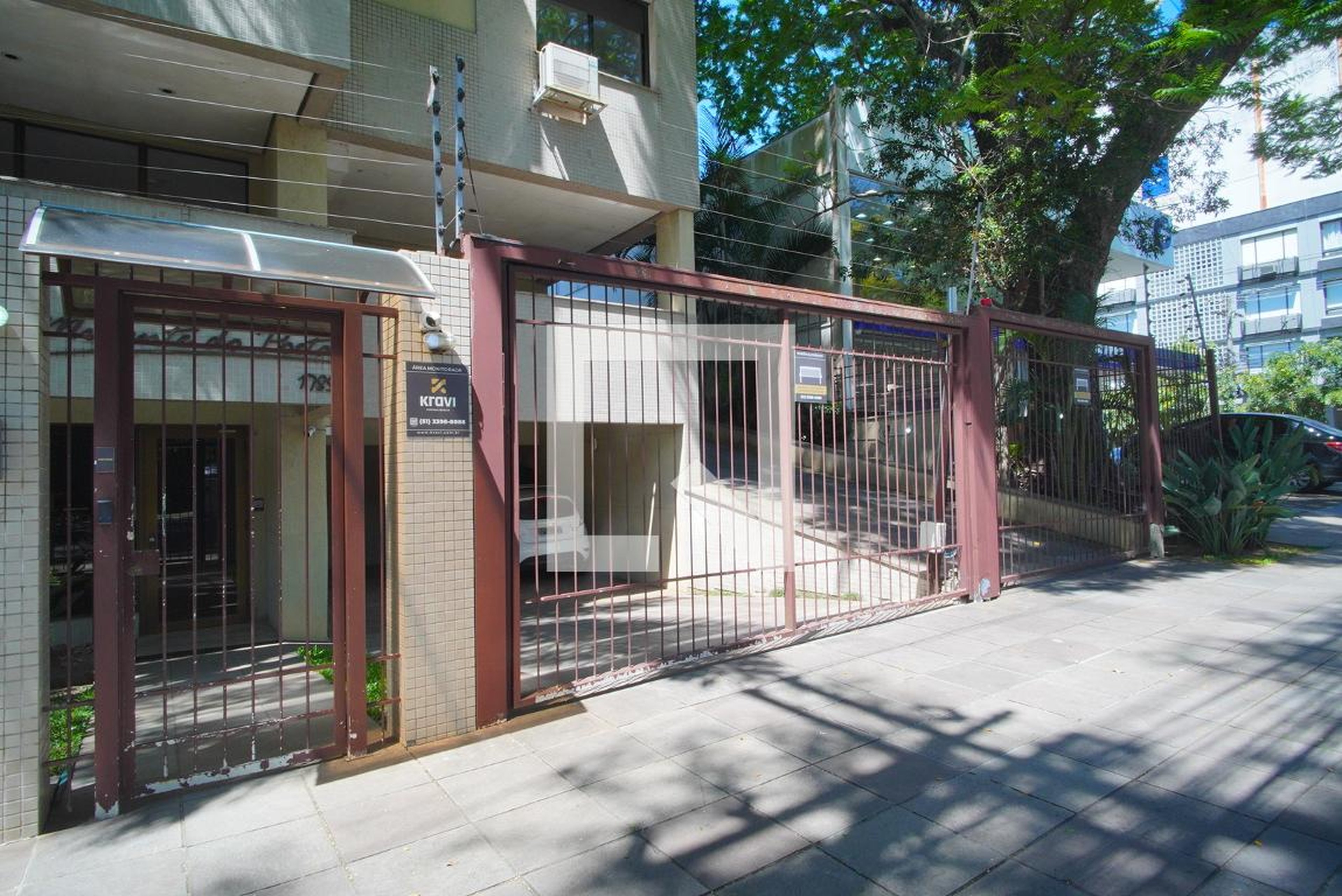 Fachada Condomínio Mirante do Poeta