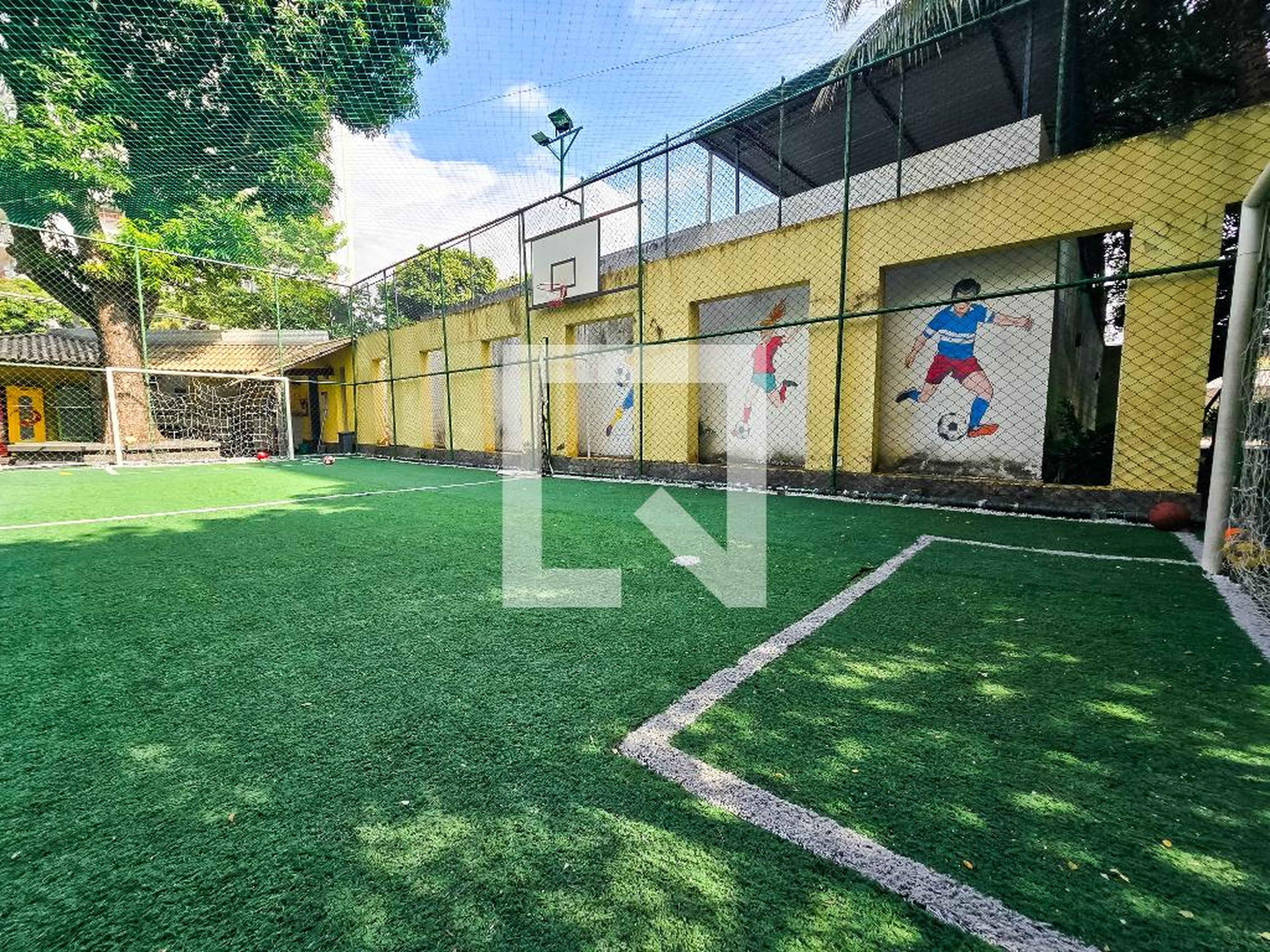 Campo de Futebol - Edifício Pomar do Meyer