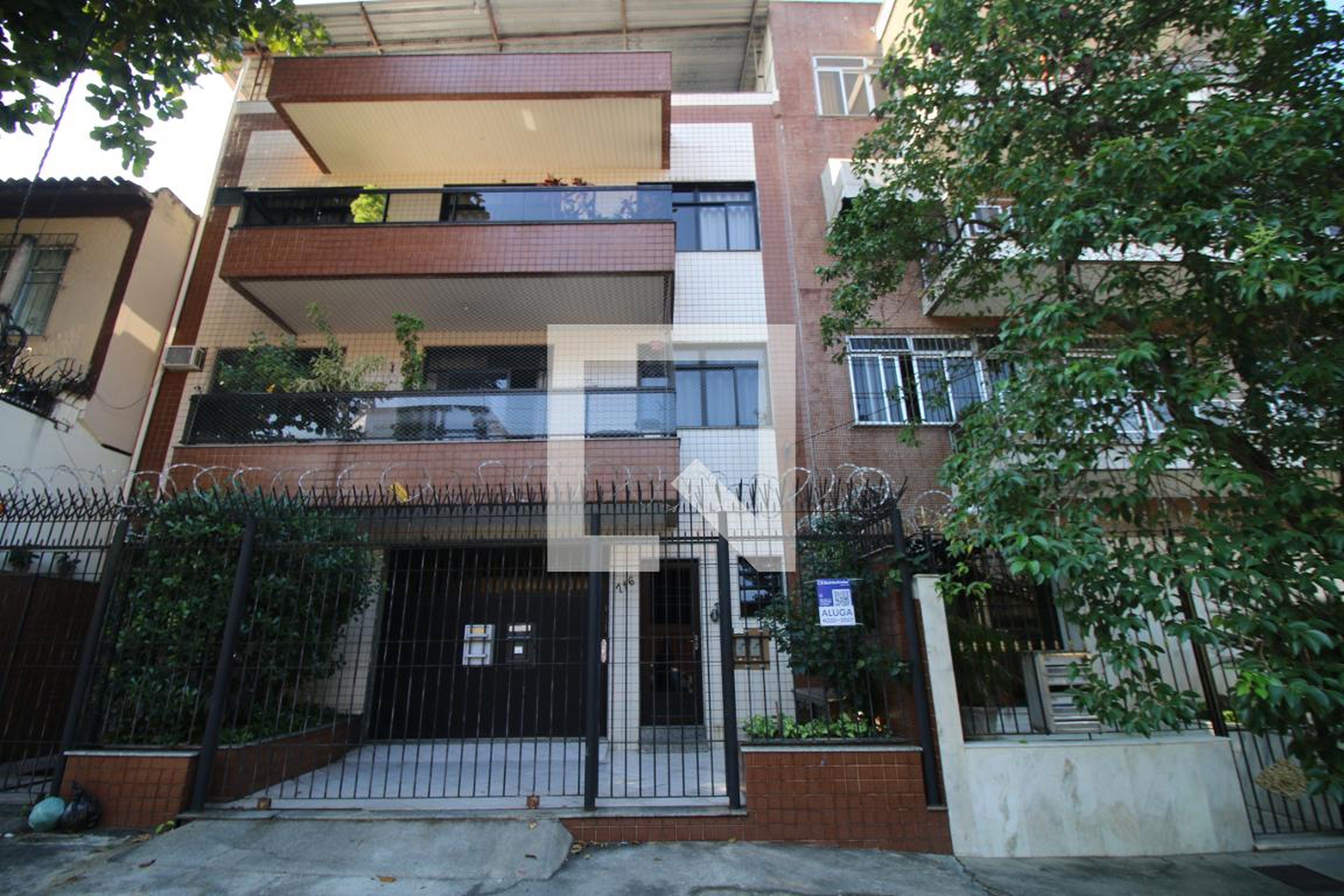 Fachada do Prédio Condomínio em Rua Marco Polo, 716