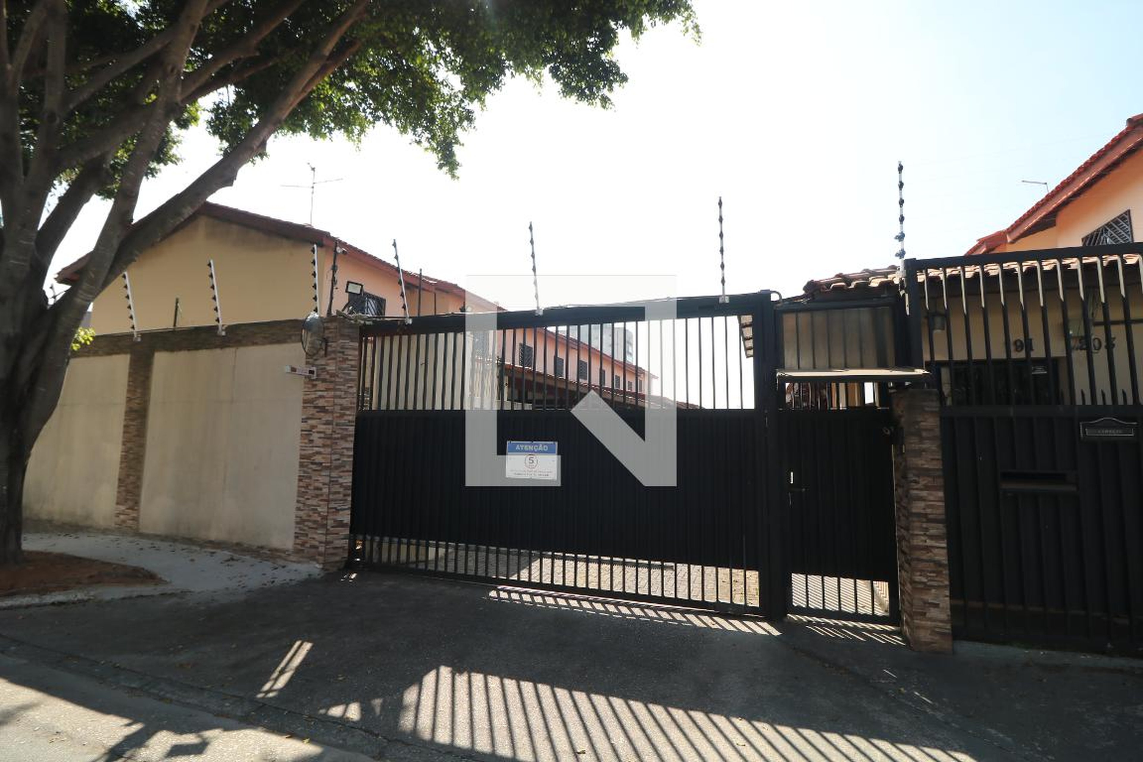 Fachada Condomínio em Rua Refinaria Mataripe, 203