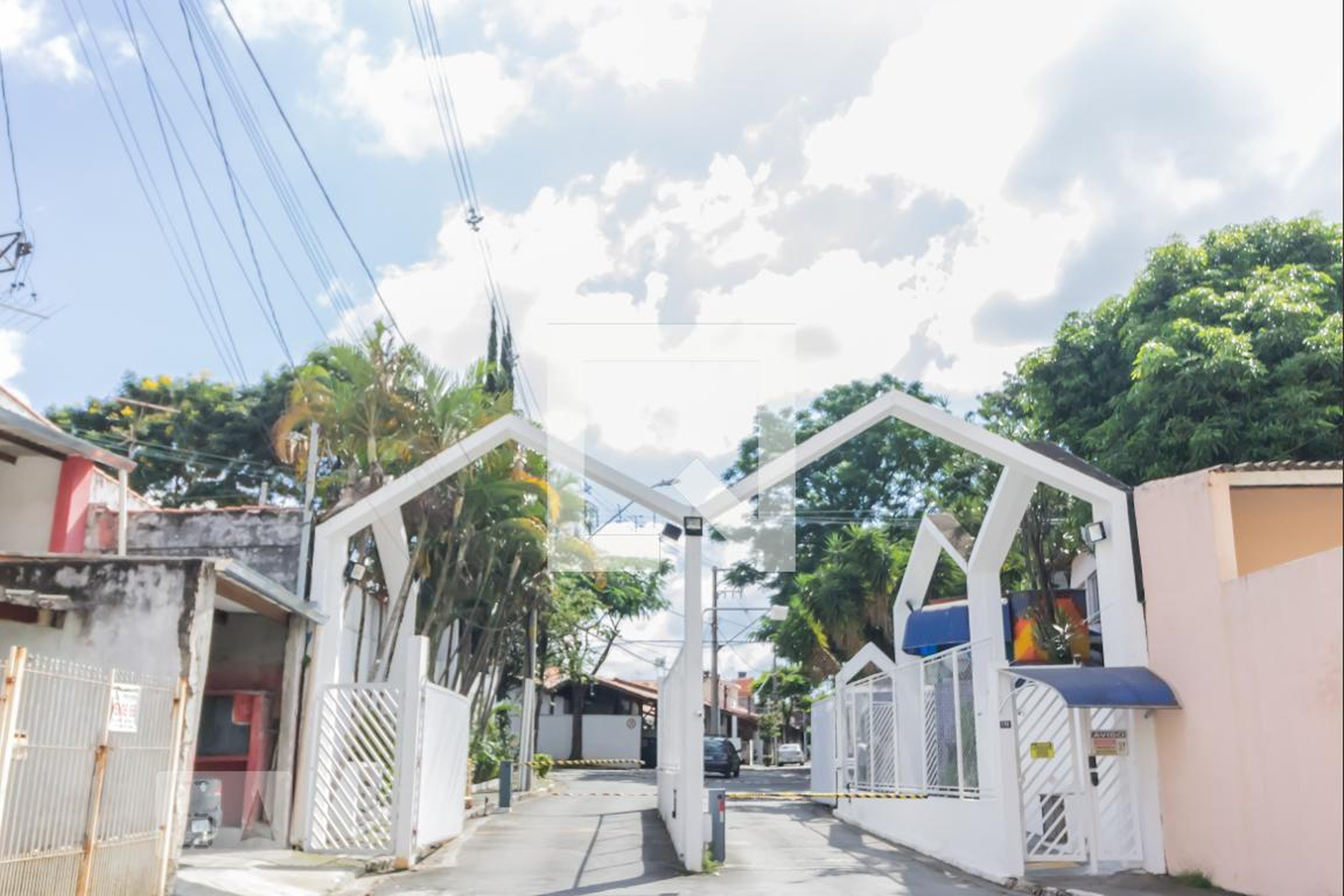 Fachada Condomínio Vale dos Pássaros