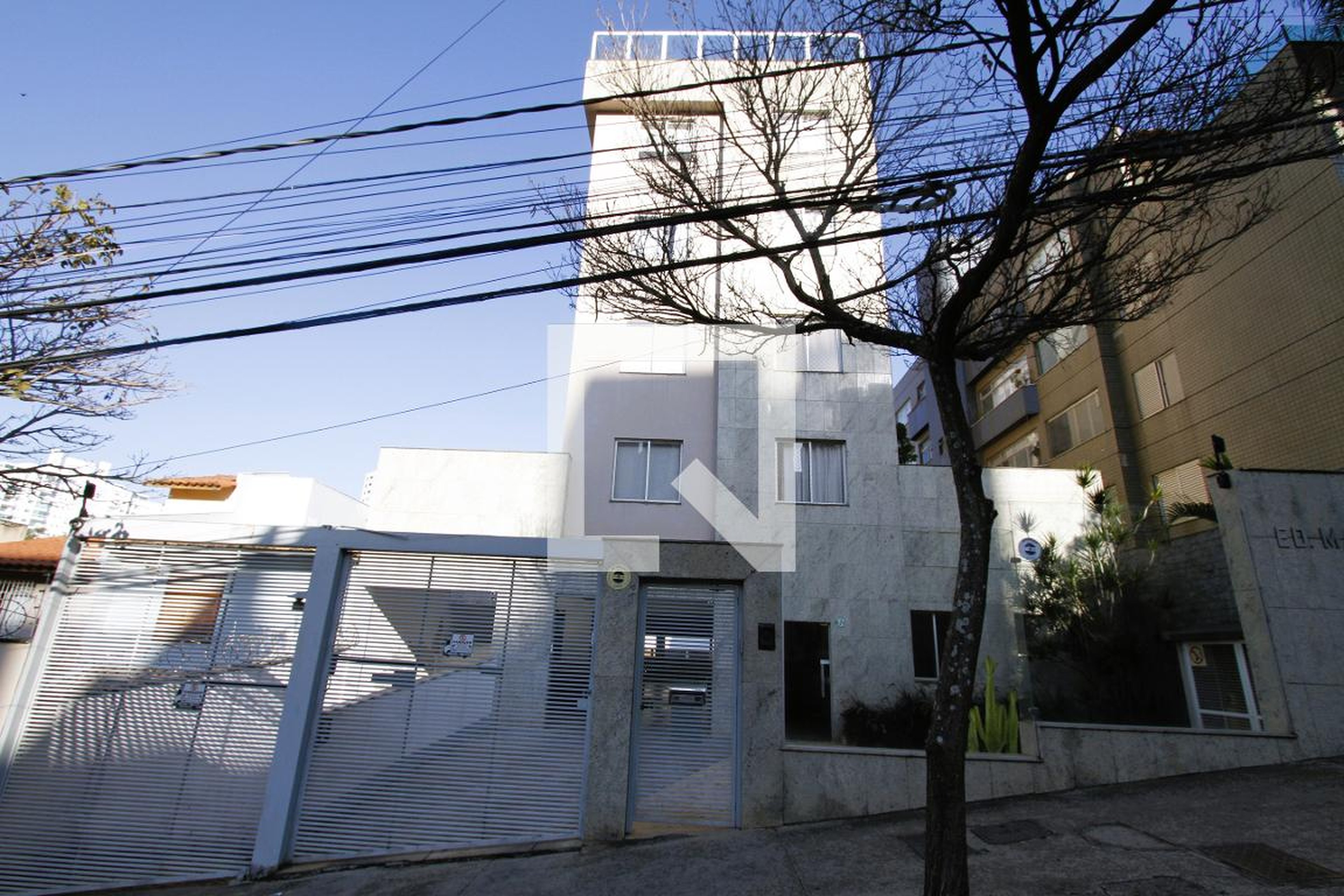 Fachada do Prédio Condomínio em Rua Orlando Moretzsohn, 47