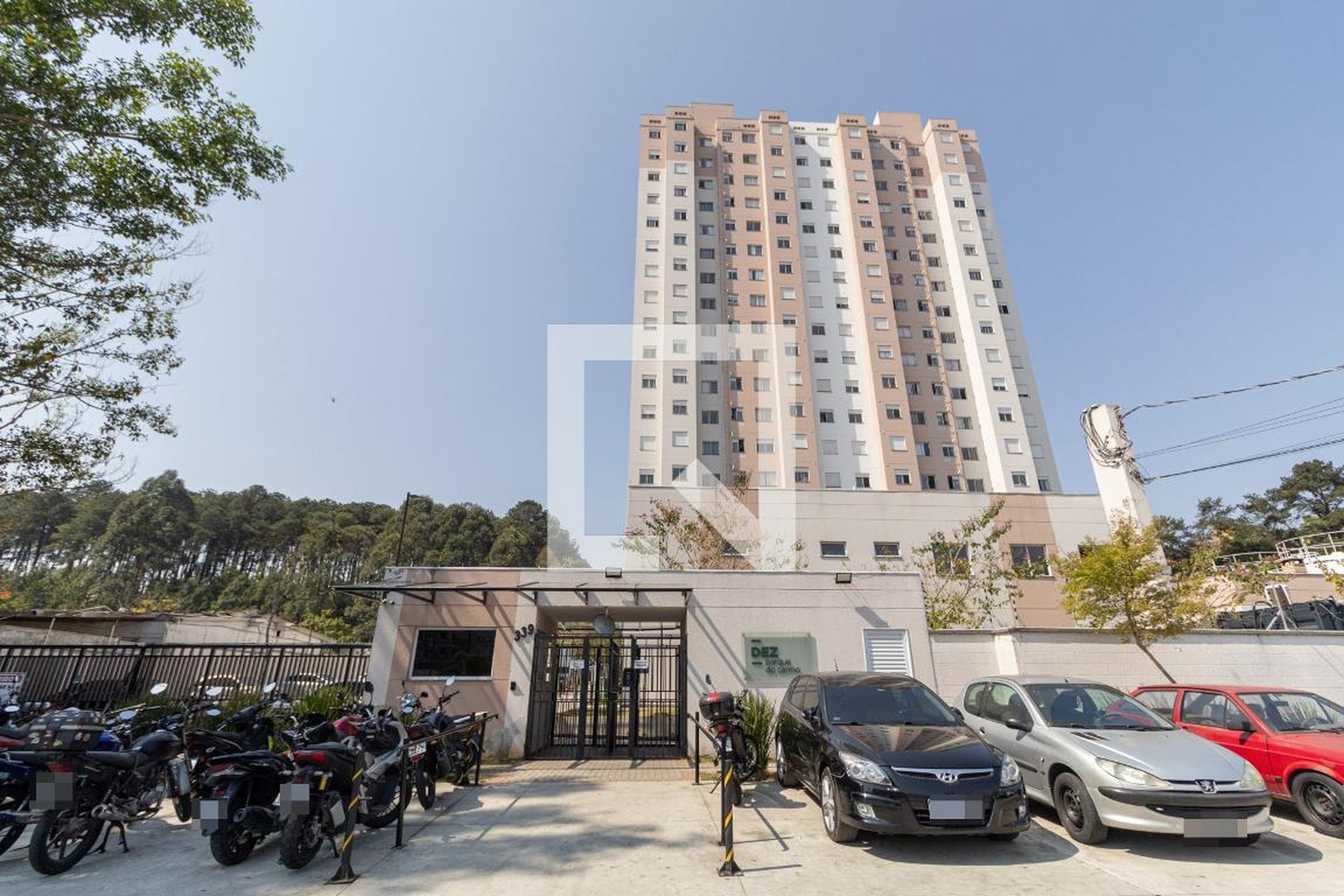 Fachada Condomínio DEZ PARQUE DO CARMO