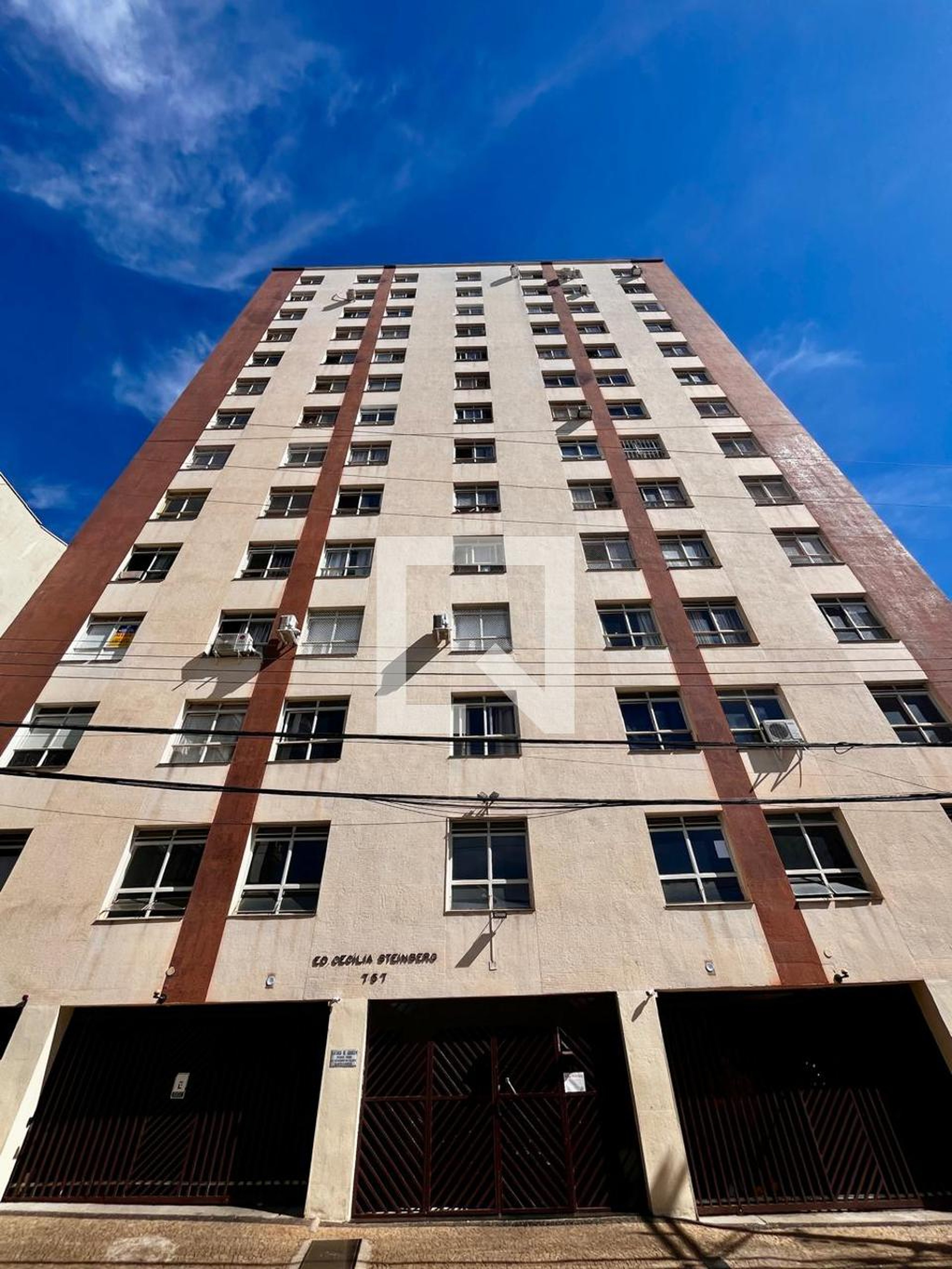 Fachada do Prédio Condomínio em Rua Doutor Quirino, 757