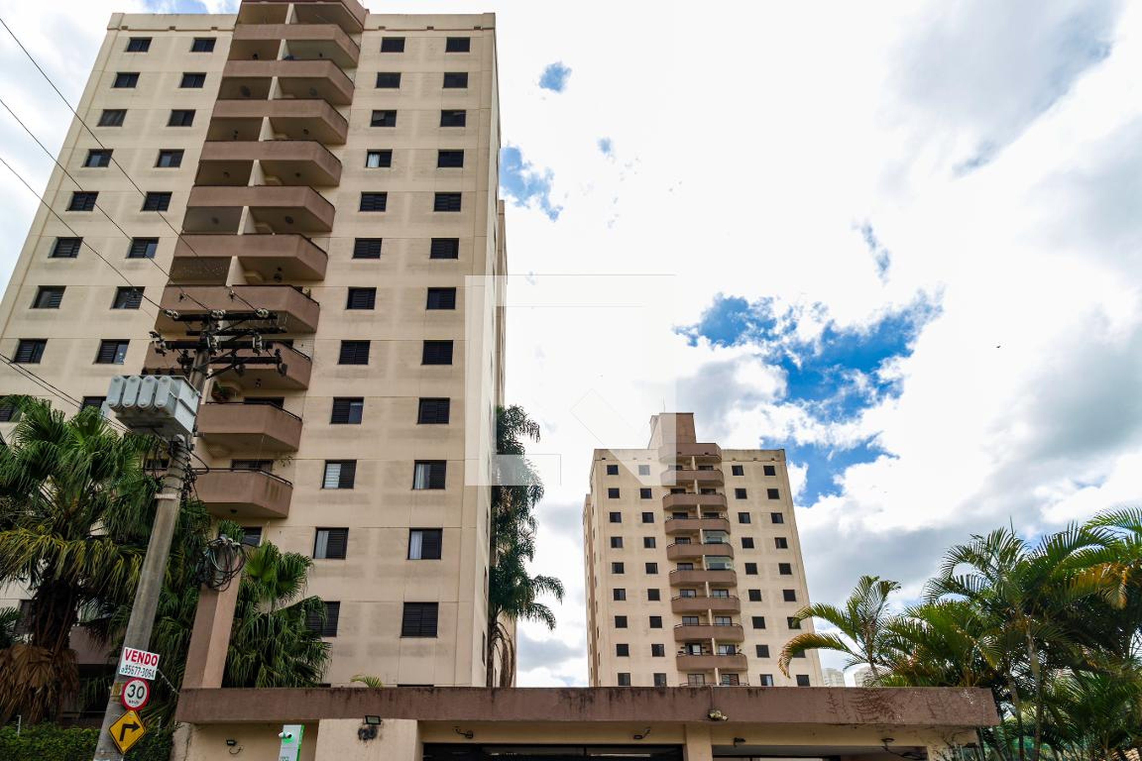 Fachada Condomínio Conjunto Residencial Jardim dos Colegios