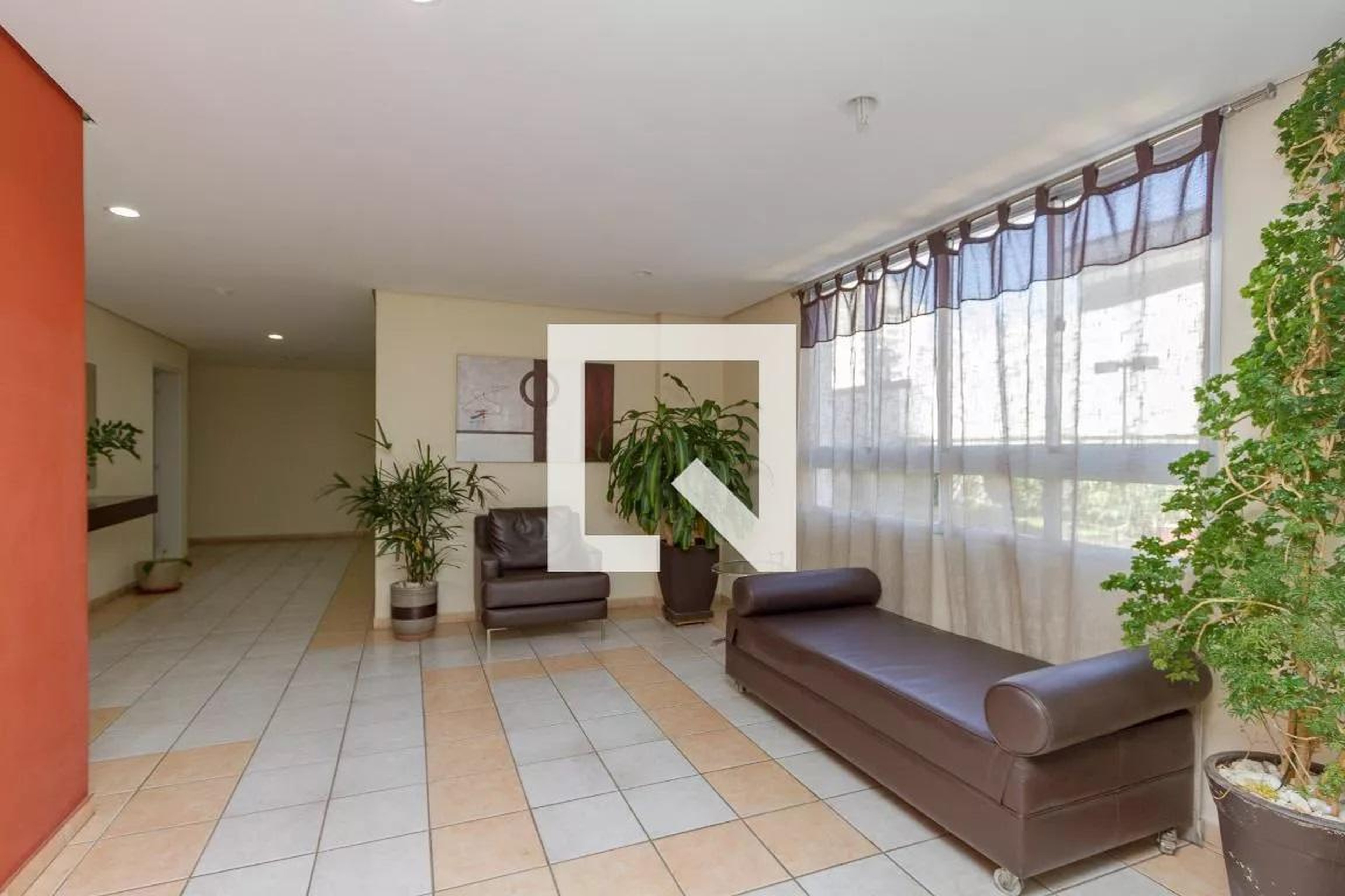 Hall Social - SIDE PARK