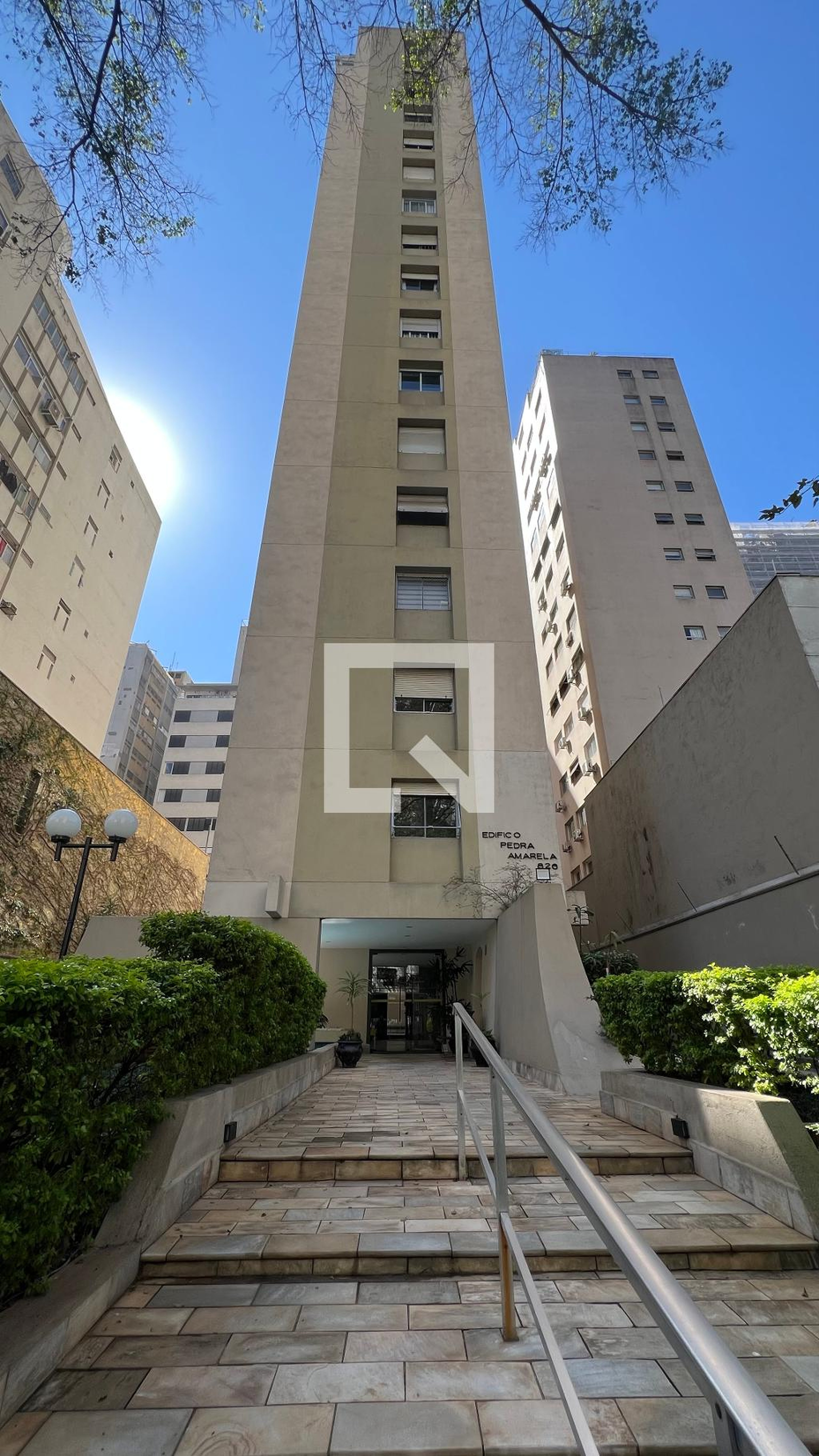 Fachada Condomínio Pedra Amarela