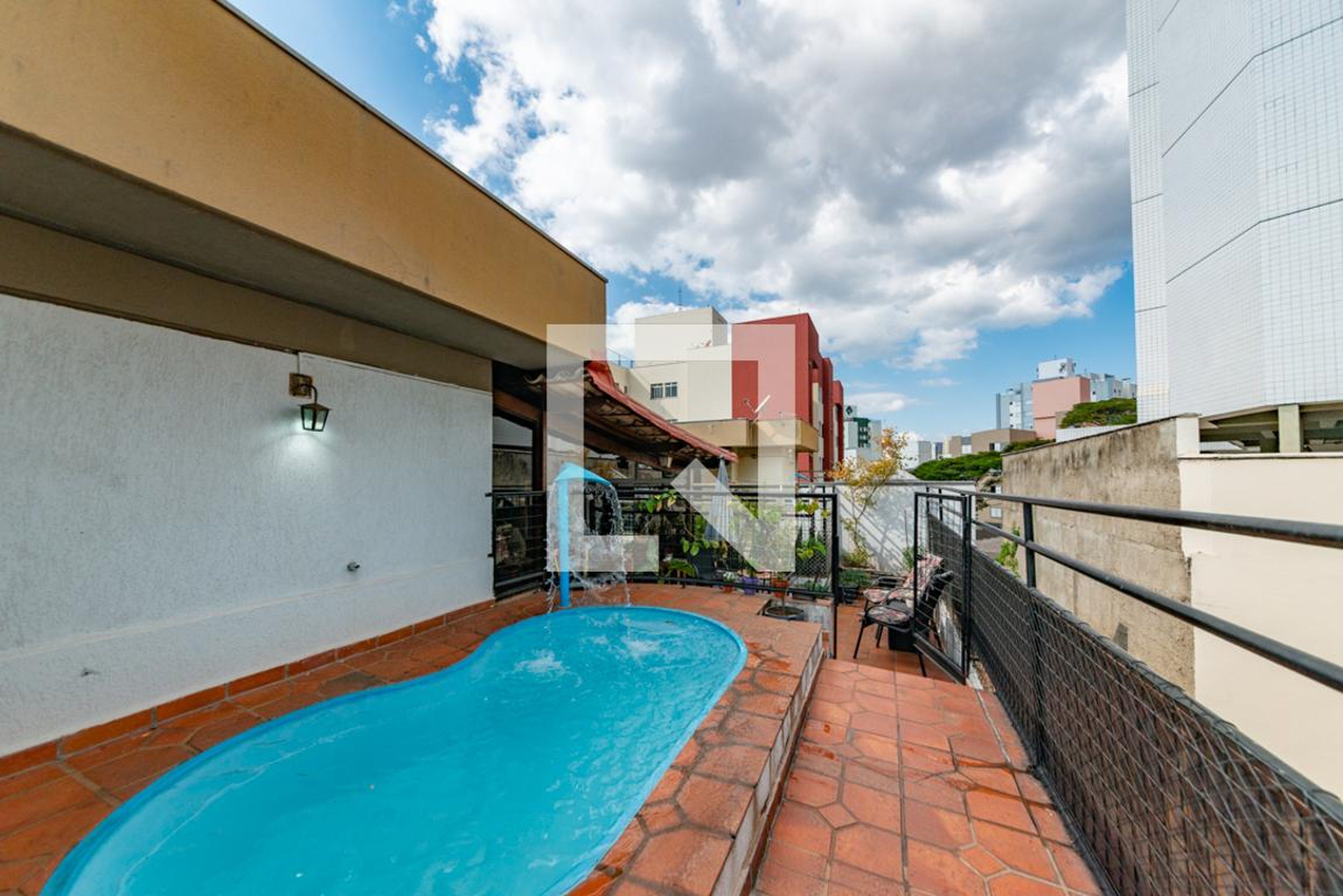 Piscina - Edifício Silvia