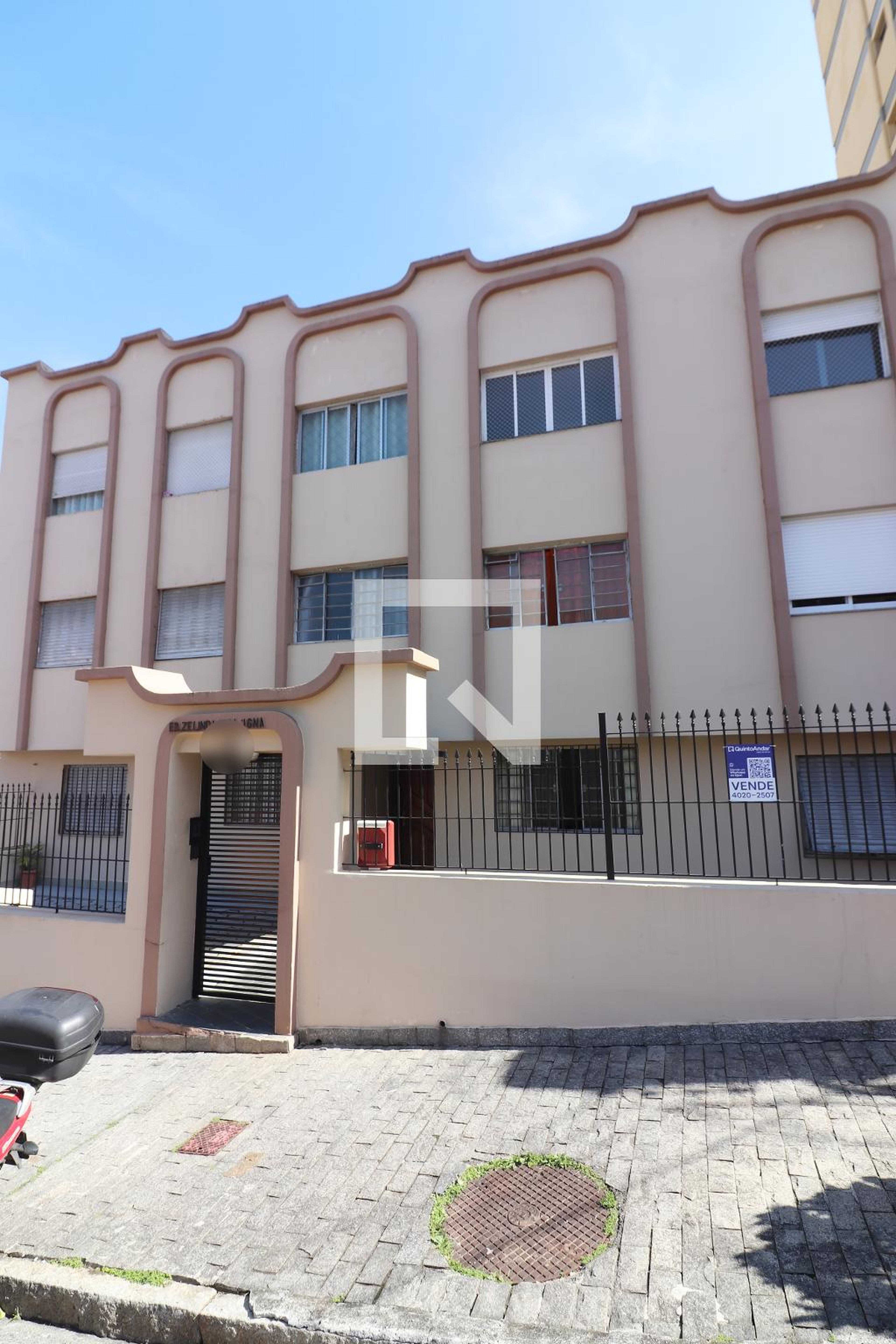 Fachada Condomínio Zellinda Dalligna