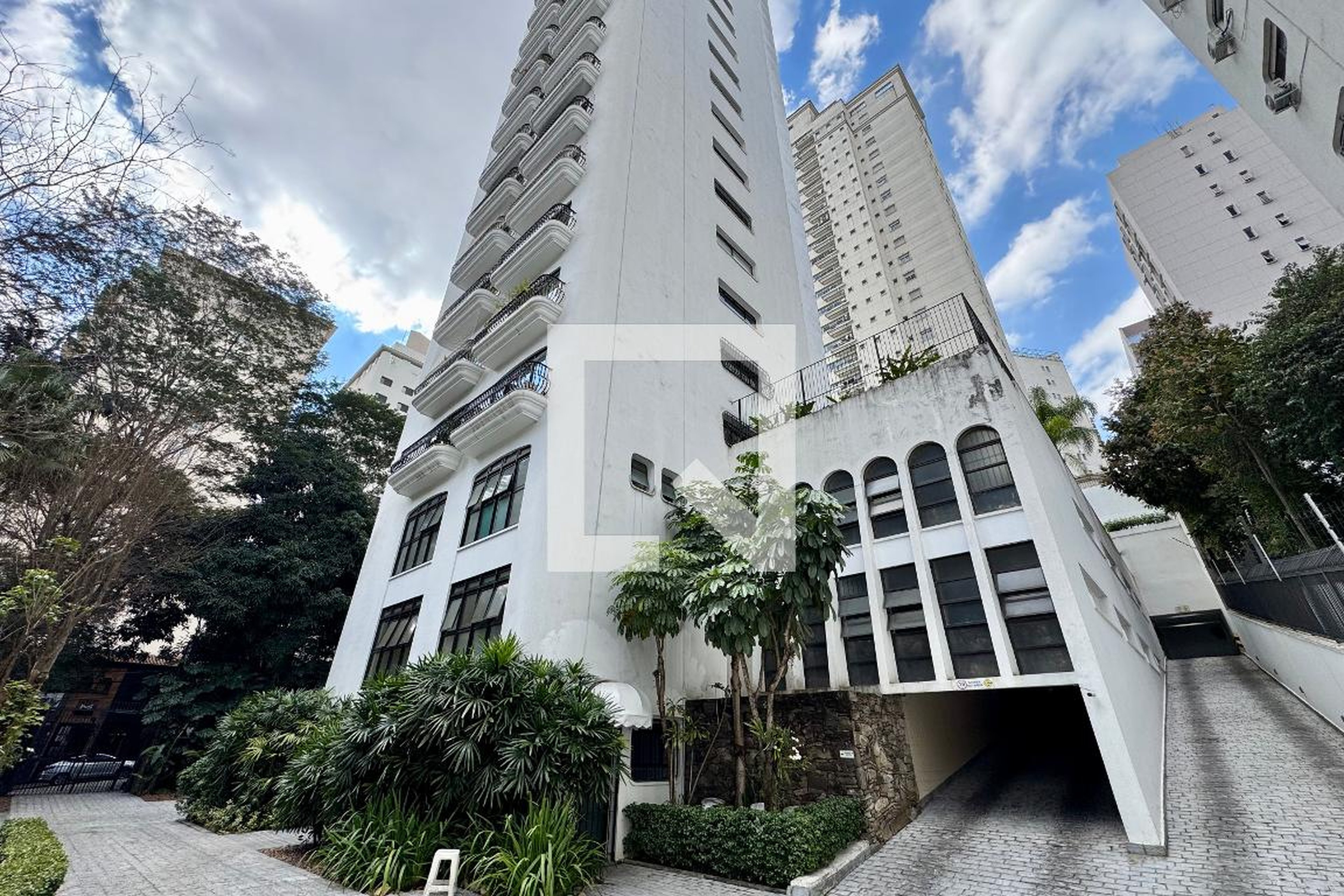 Fachada Edifício Torre Branca