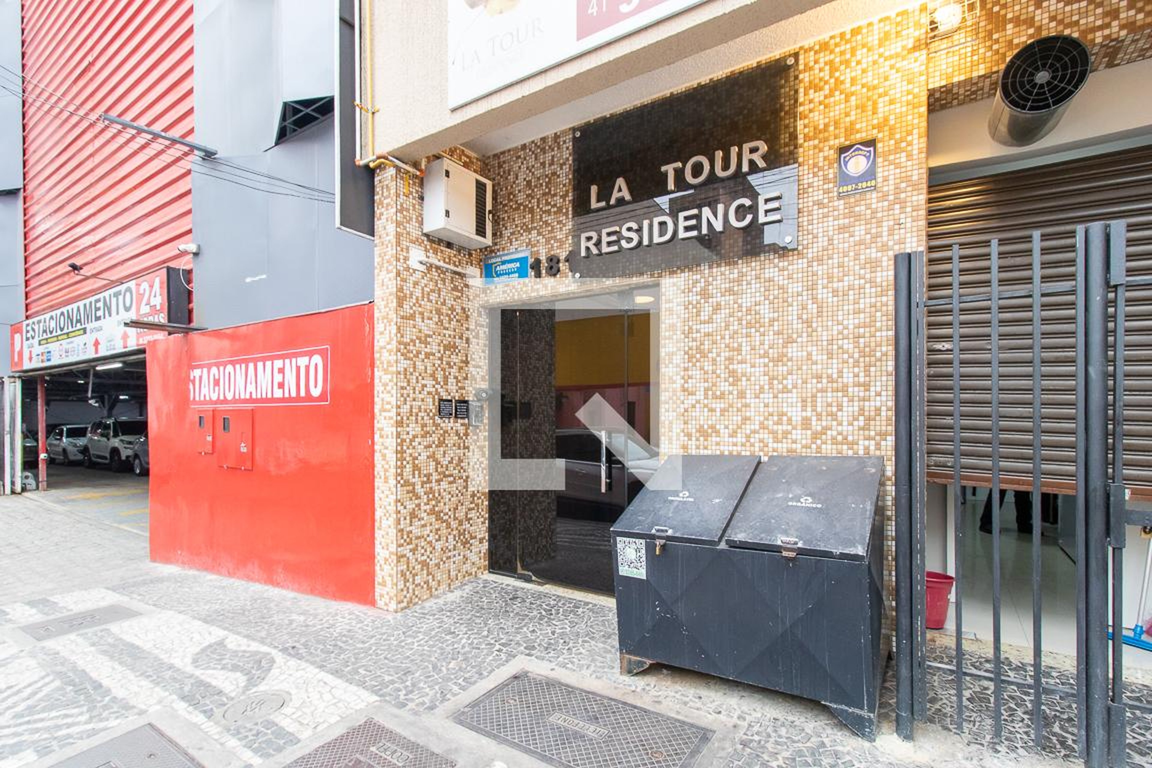 Fachada Condomínio Iionstay La Tour Centro
