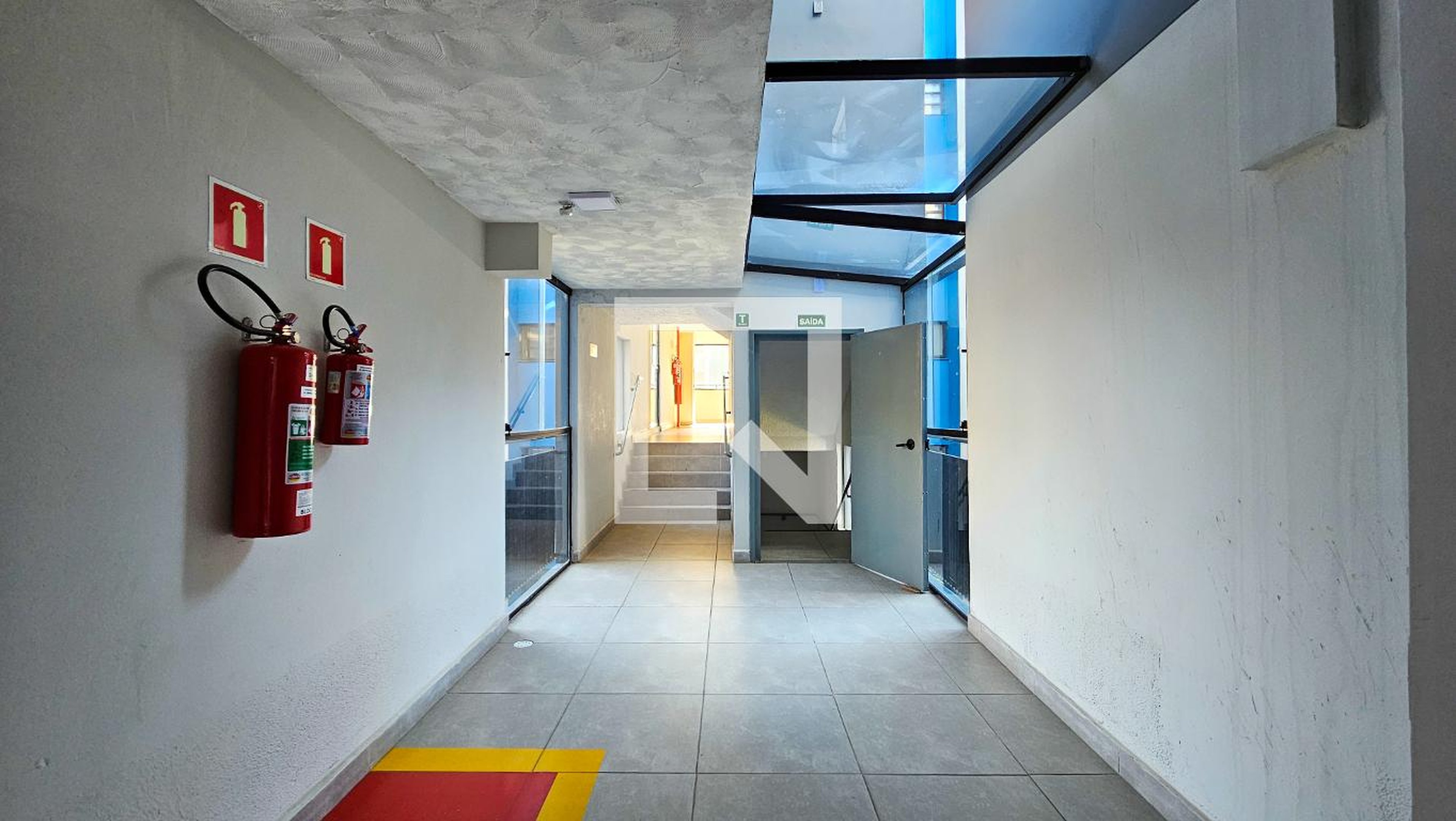 Hall de Entrada Condomínio em Rua Joana Avancini Prado, 262