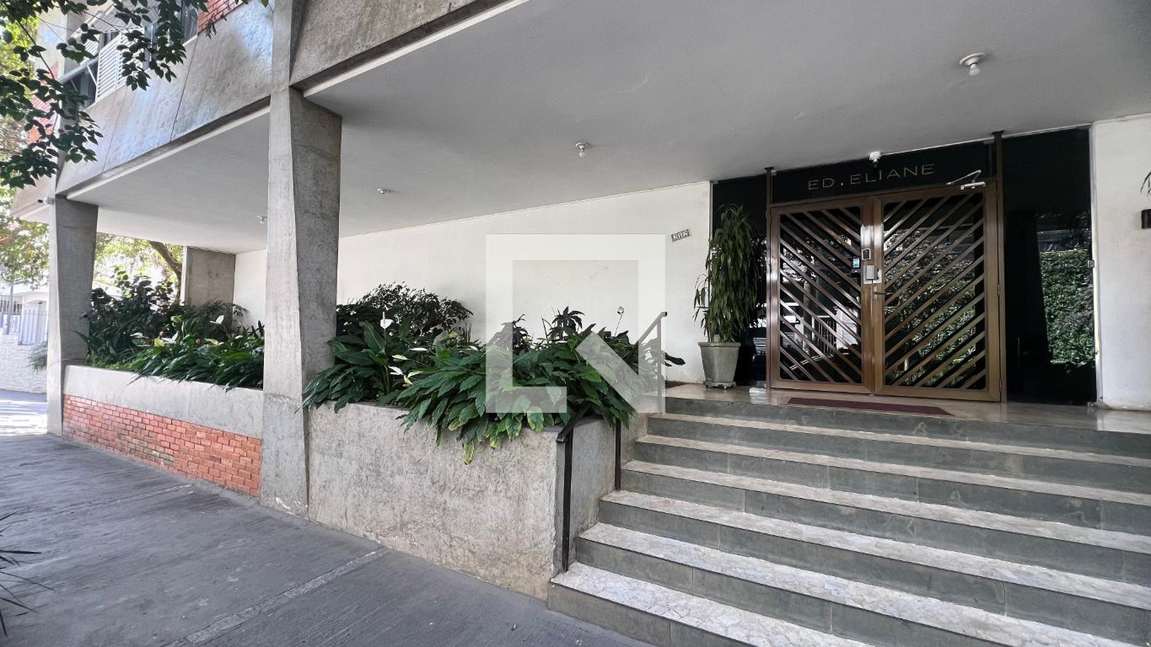 Fachada Condomínio Eliane