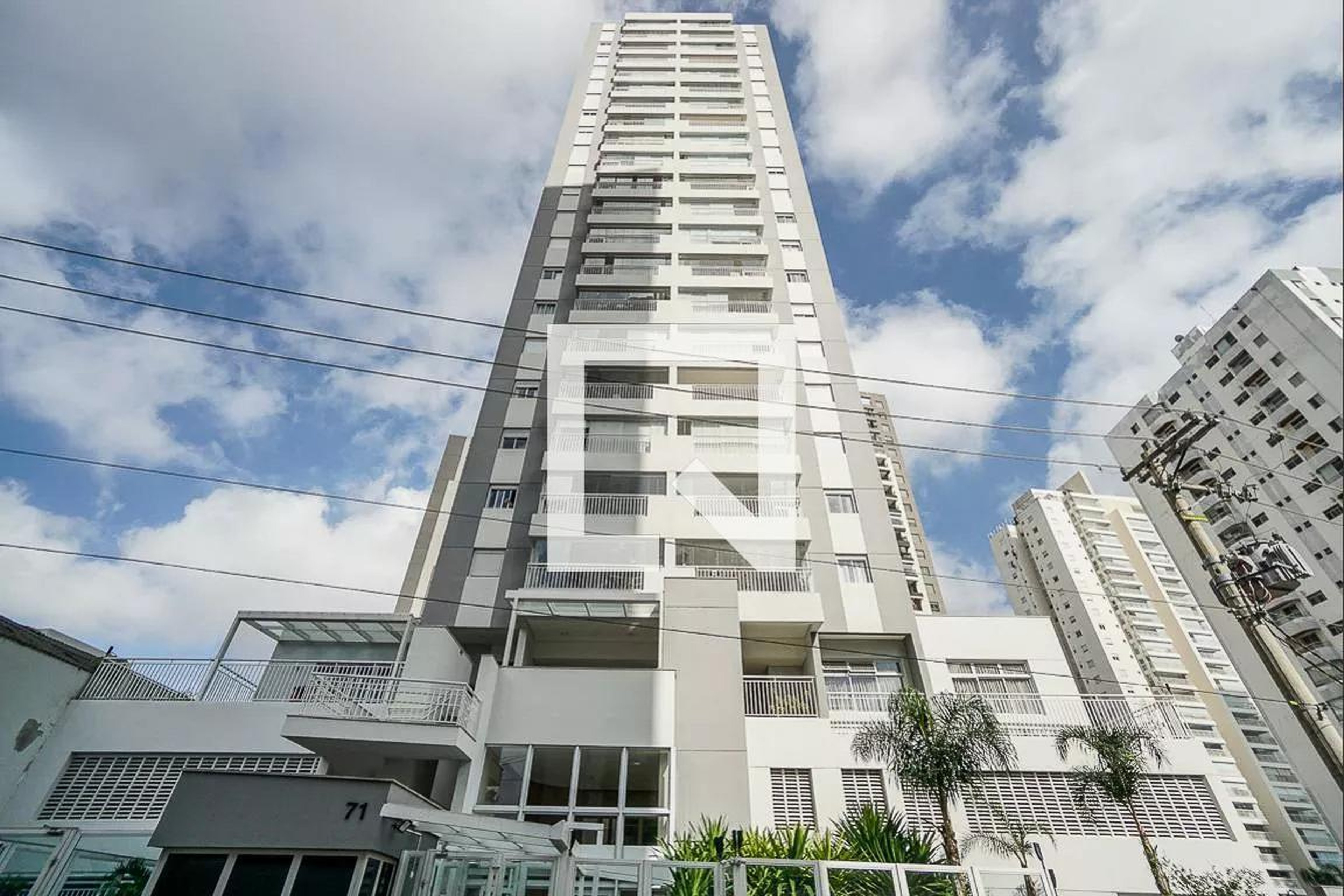 Fachada Condomínio em Rua Ivaí, 13