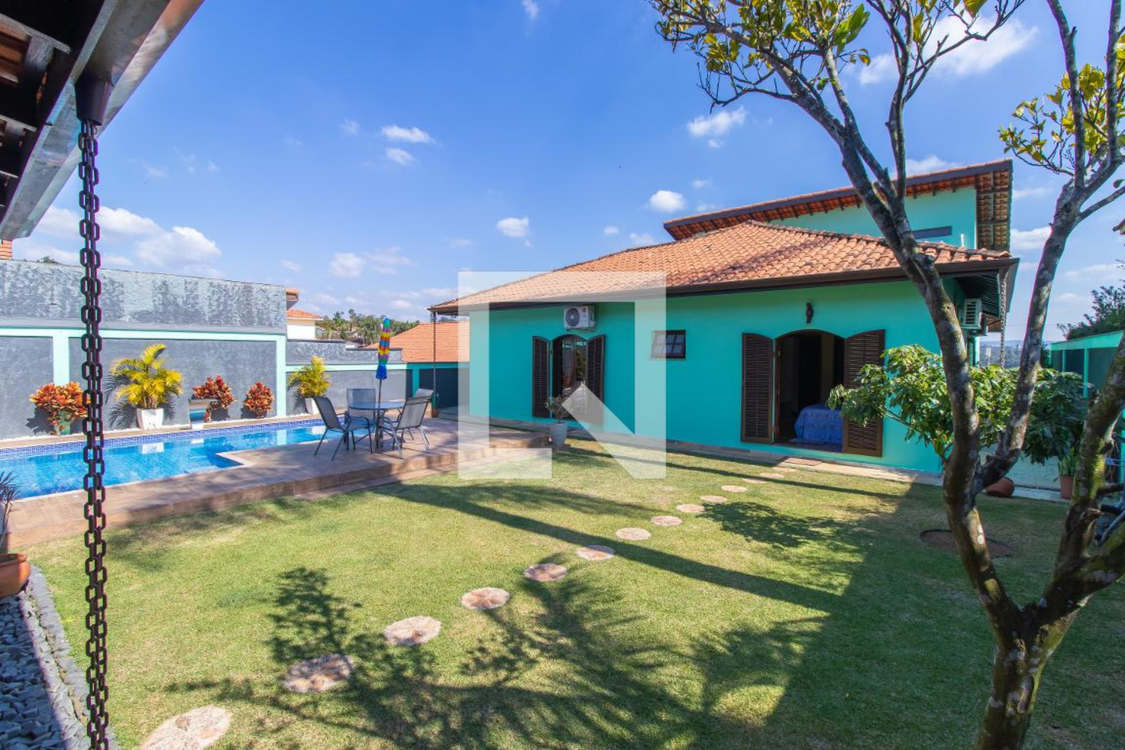 Área da piscina - 