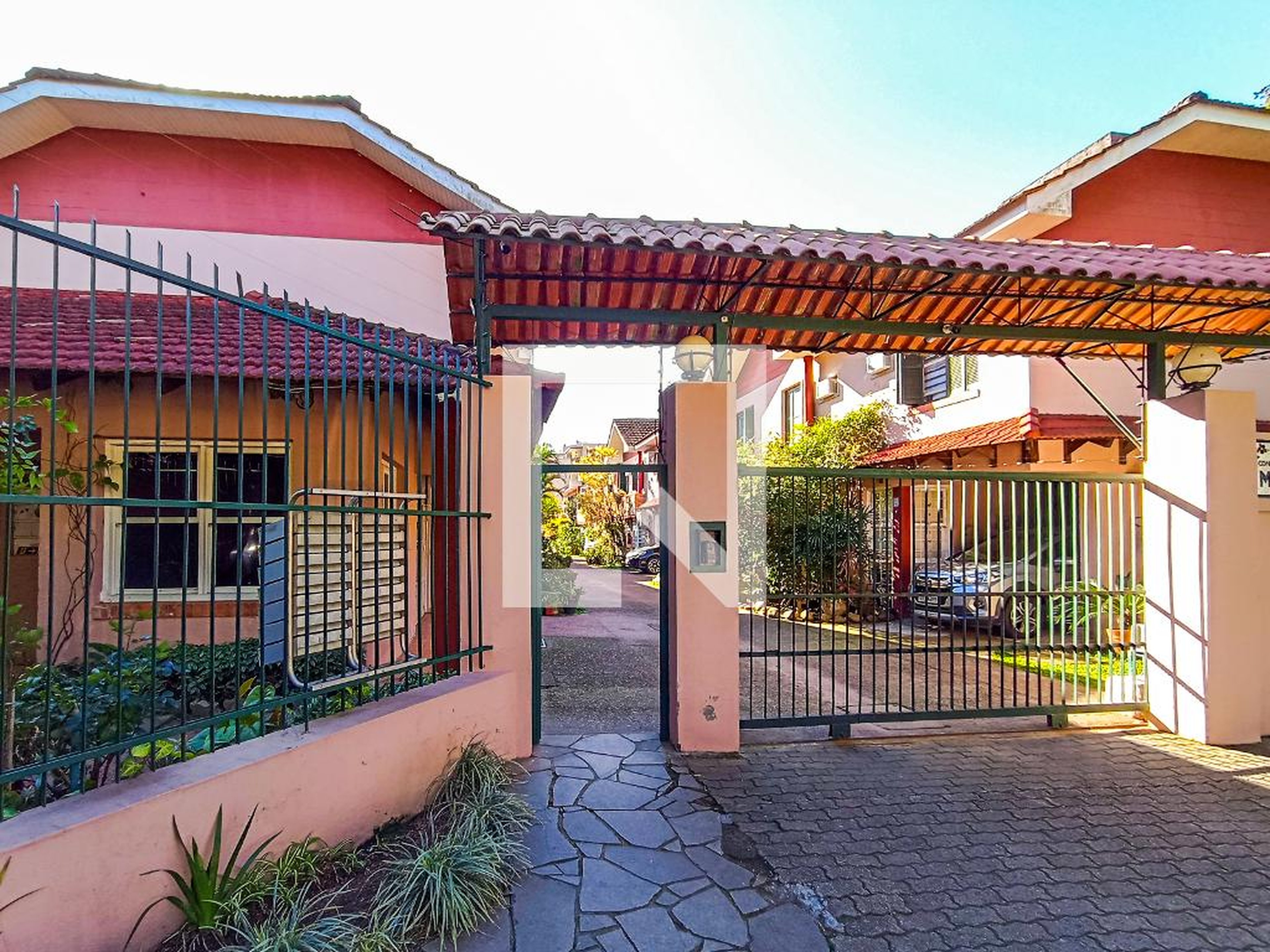 Fachada do condomínio Condomínio Miami Sul Casa 6