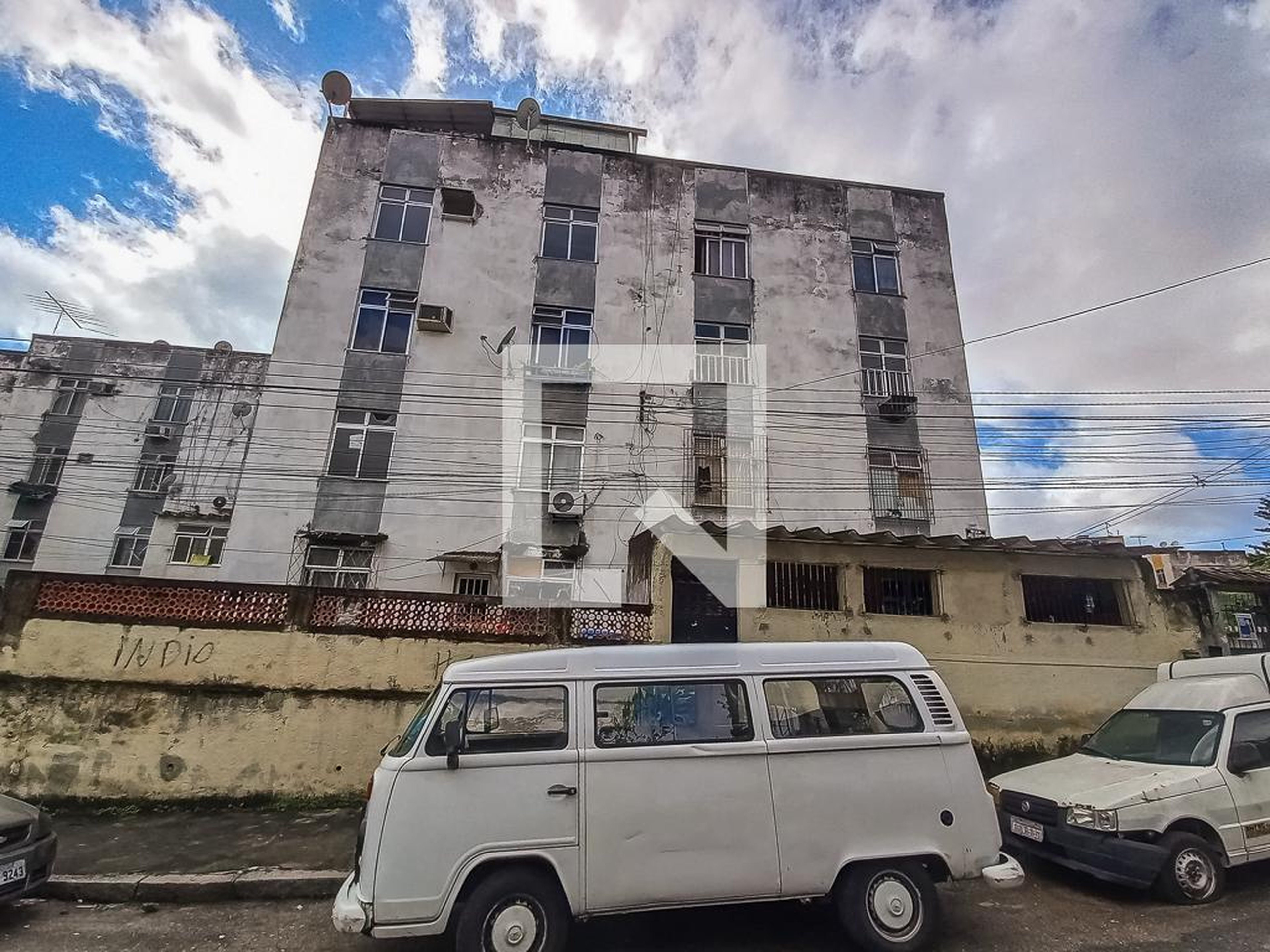 Fachada do Prédio Condomínio em Rua Jorge Dodsworth Martins, 555