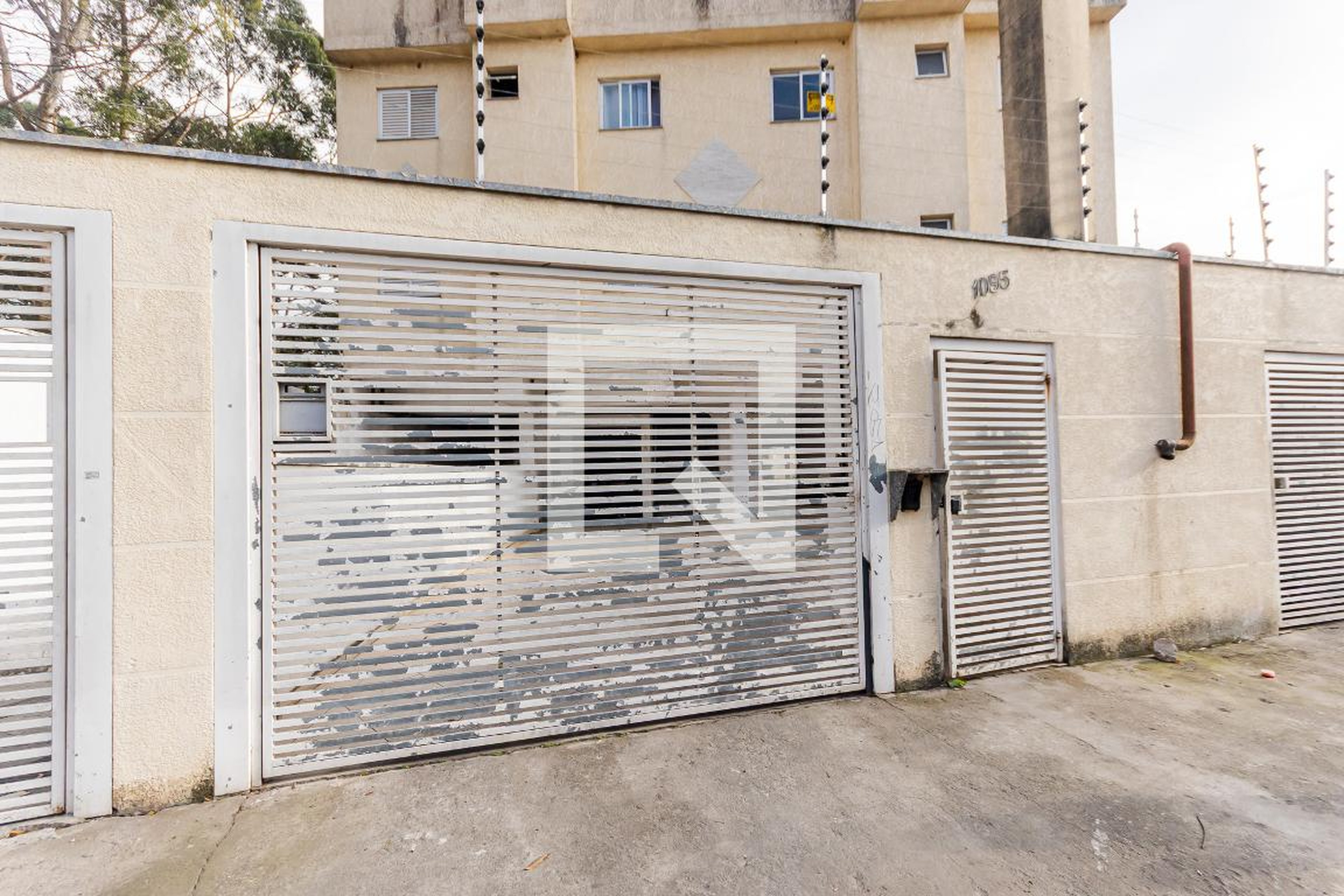 Fachada Condomínio em Rua Genebra, 1095