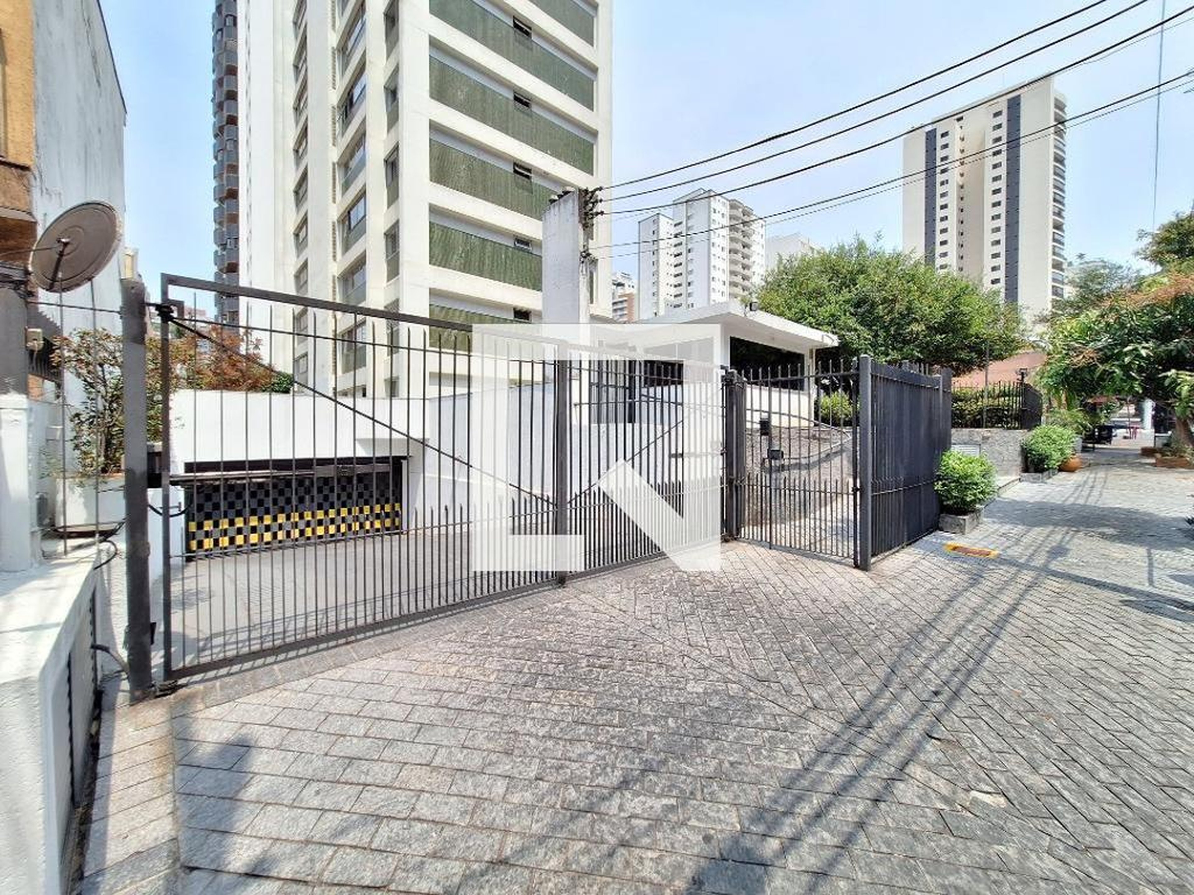 Fachada Edifício Contemporanea