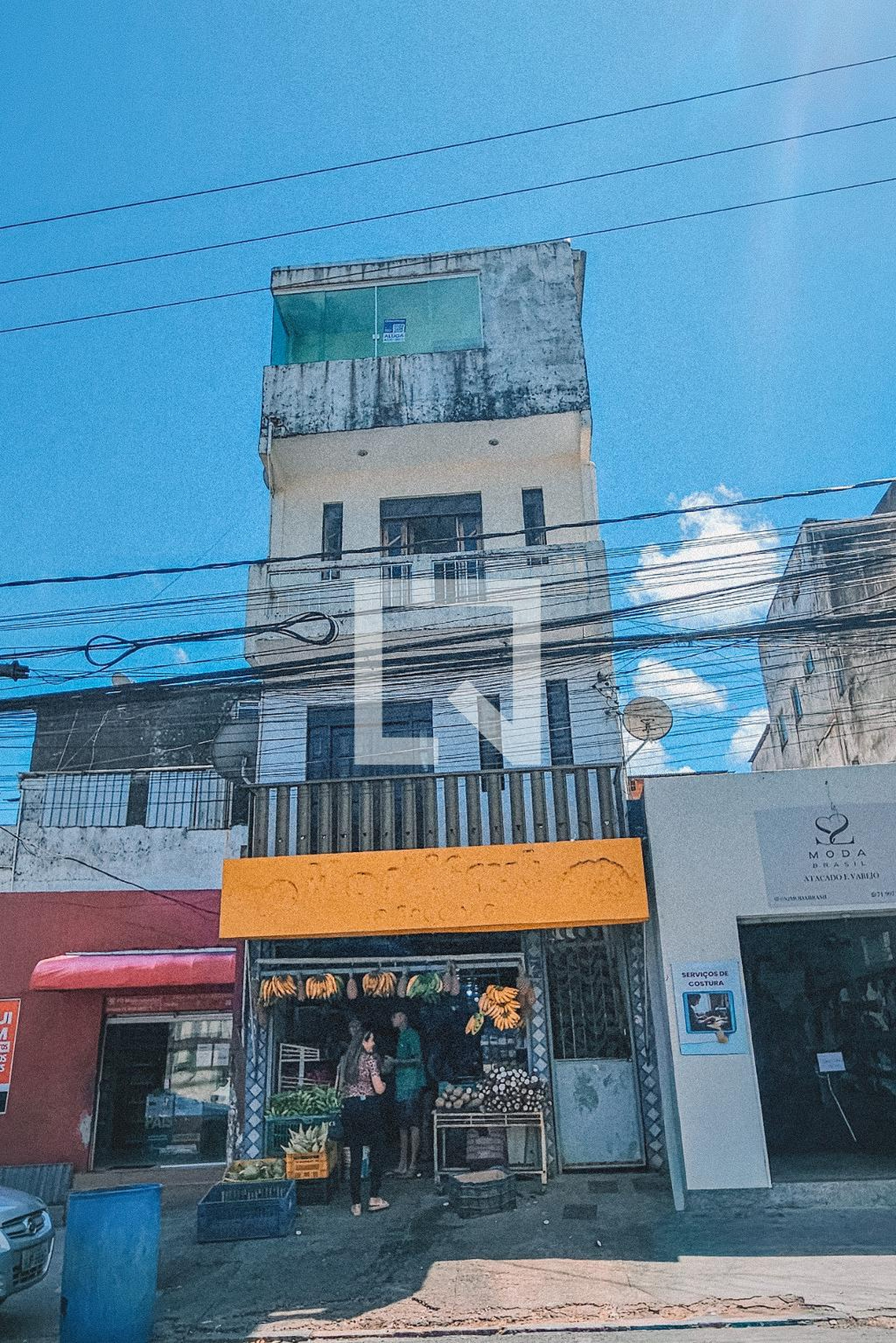 Fachada Condomínio em Rua Almirante Alves Câmara, 101