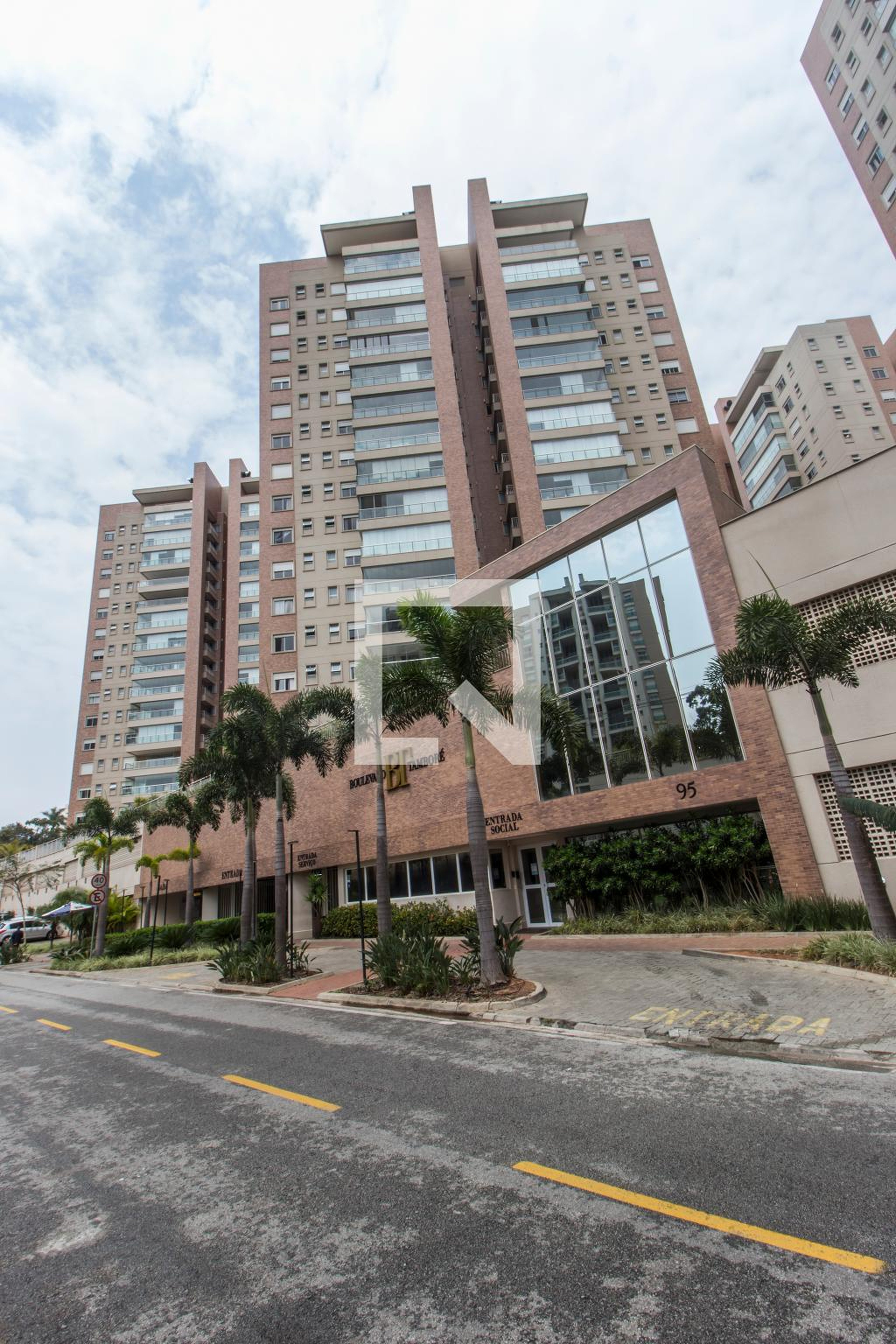 Fachada Condomínio Boulevard Tamboré