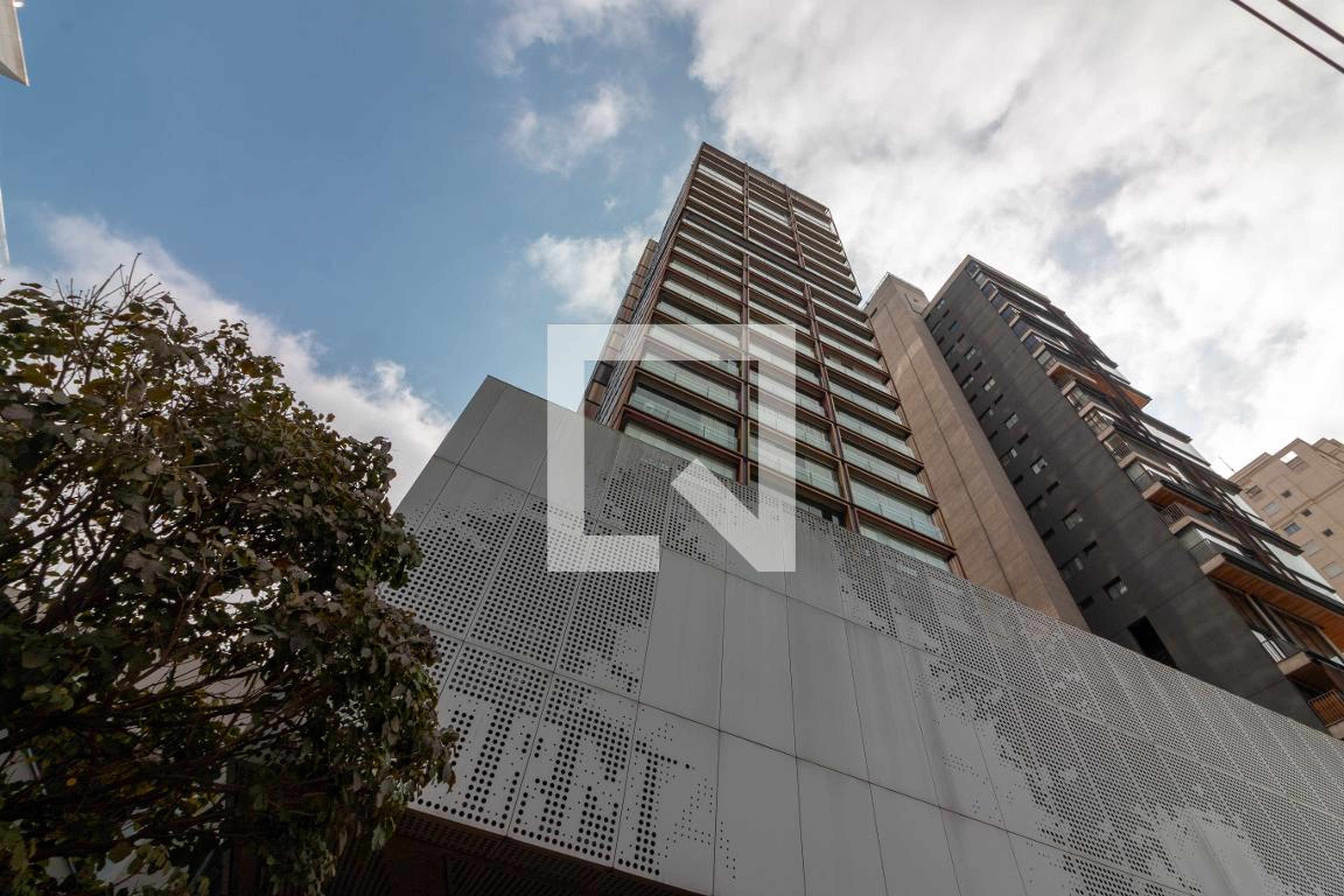 Fachada do Prédio Condomínio Forma Itaim
