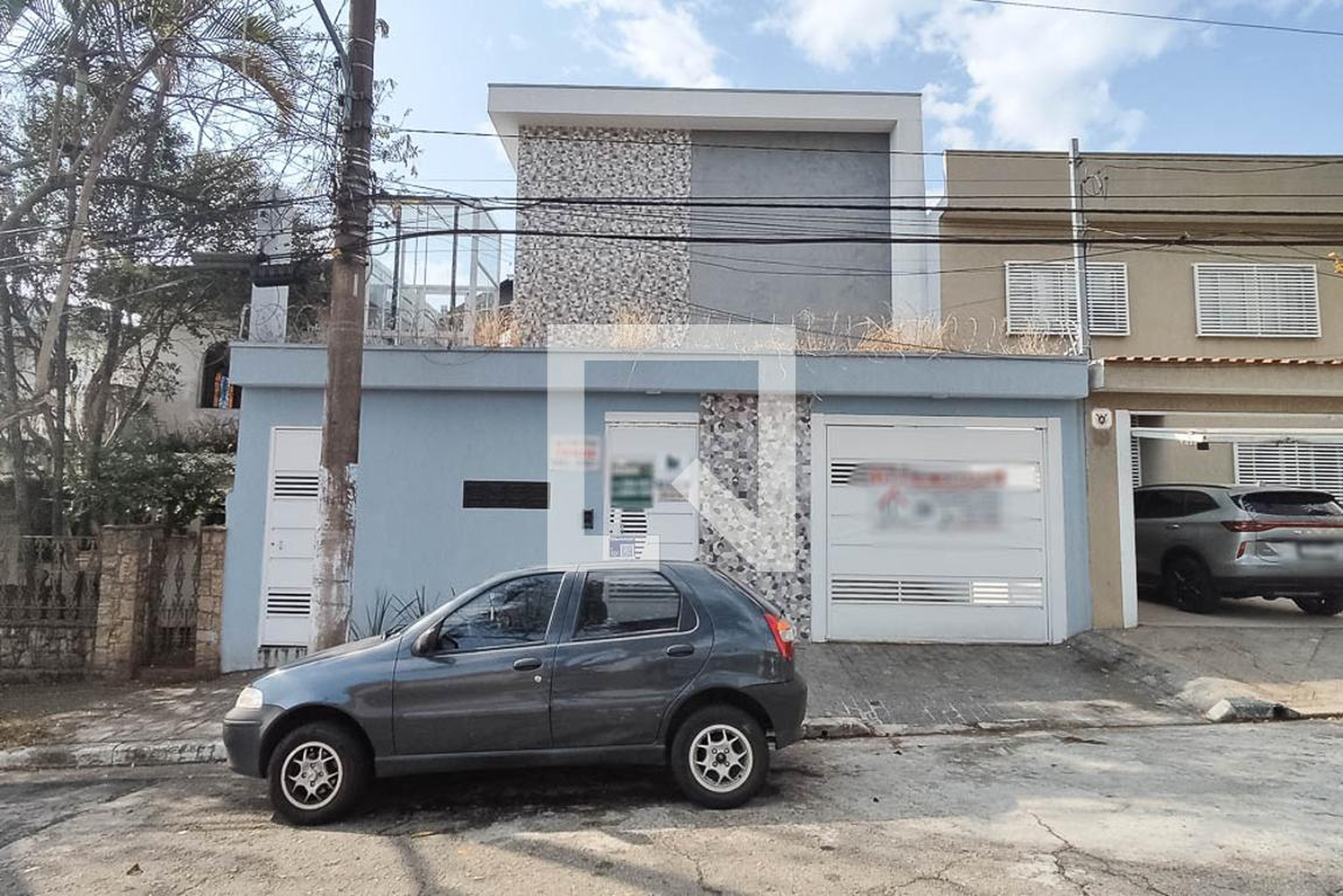 Fachada Condomínio em Rua do Reno, 304