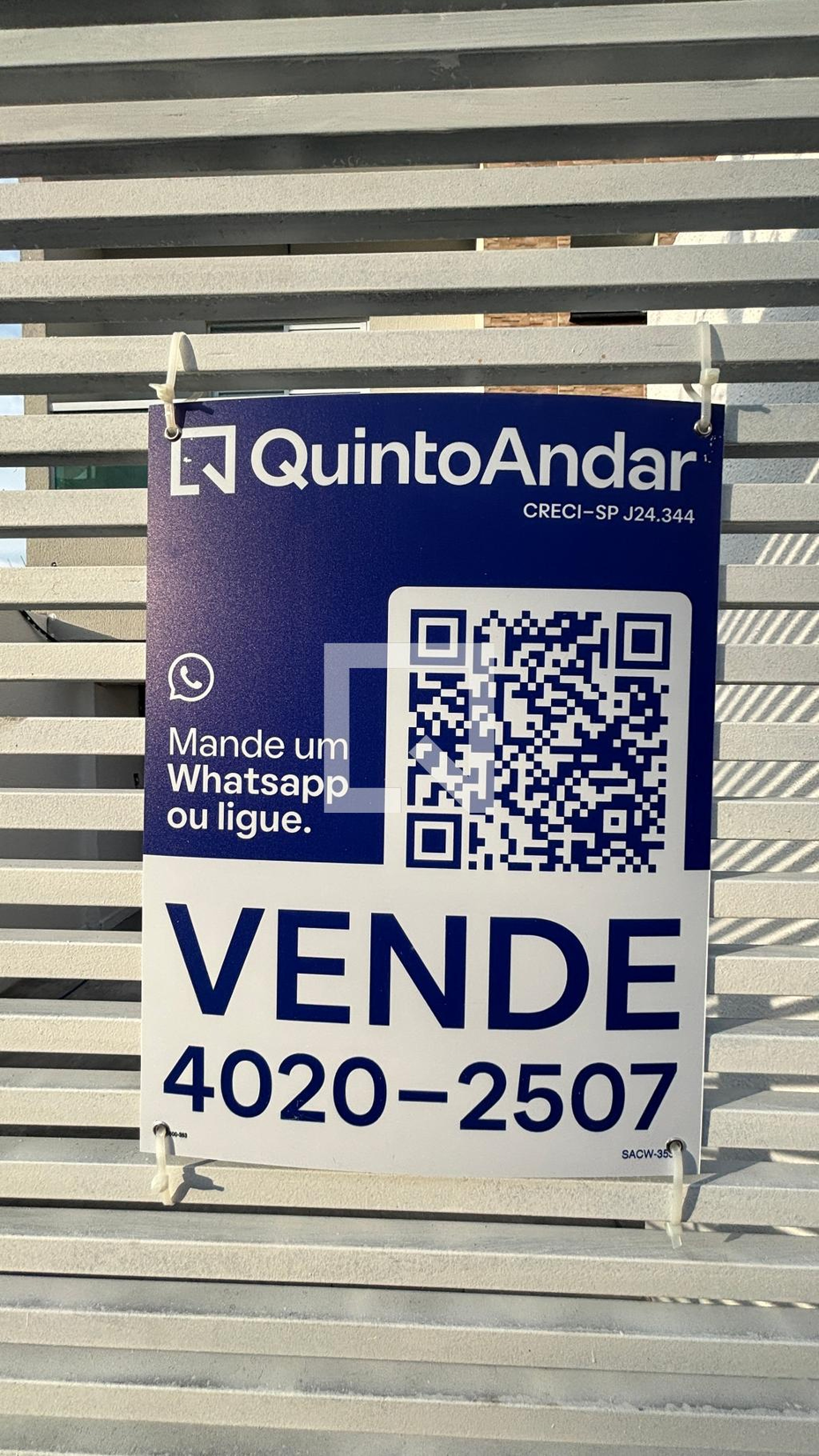 Fachada Condomínio em Rua Carangola, 295
