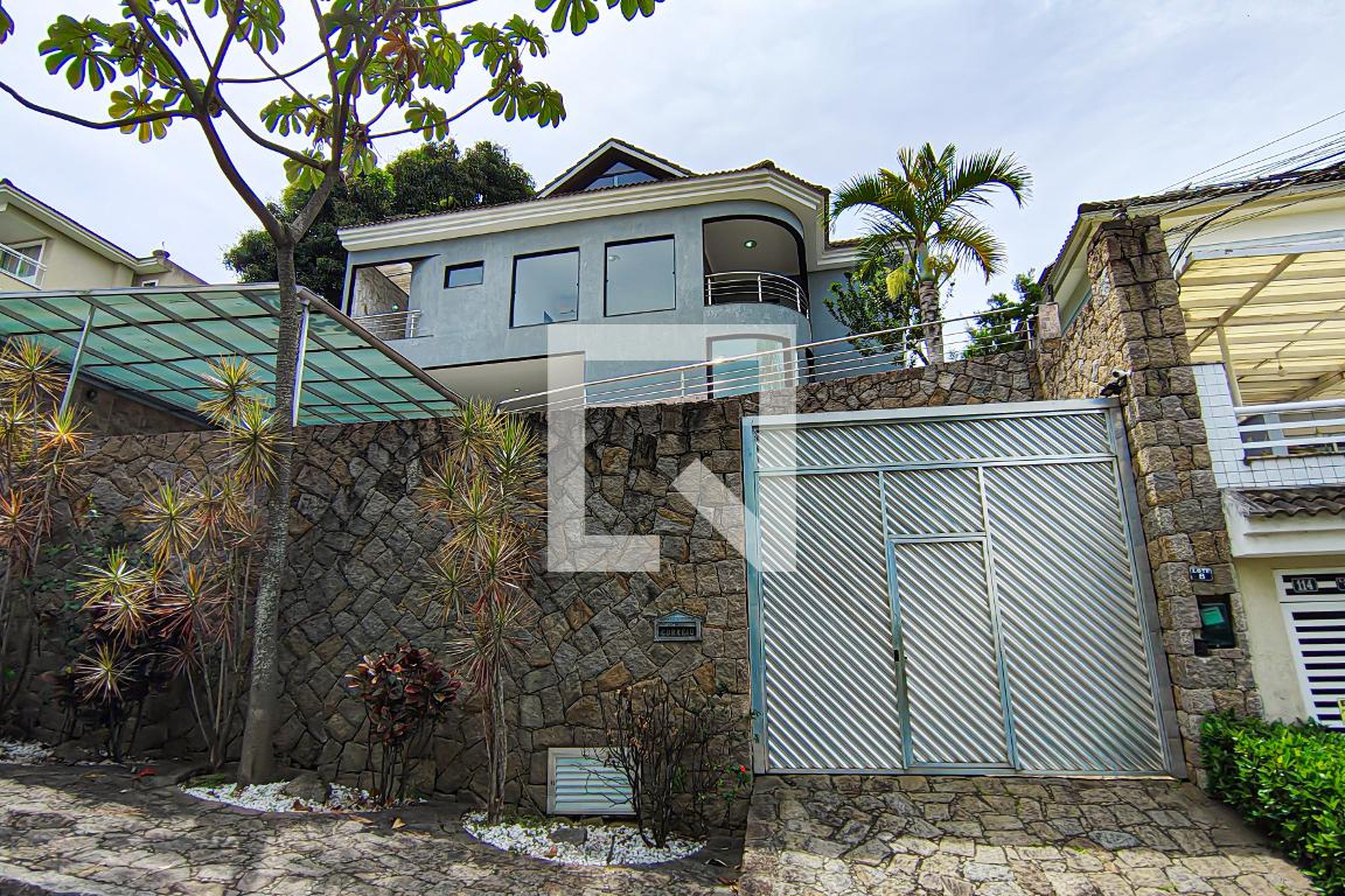 Fachada Condomínio em Rua Radialista Antônio Porto, 120