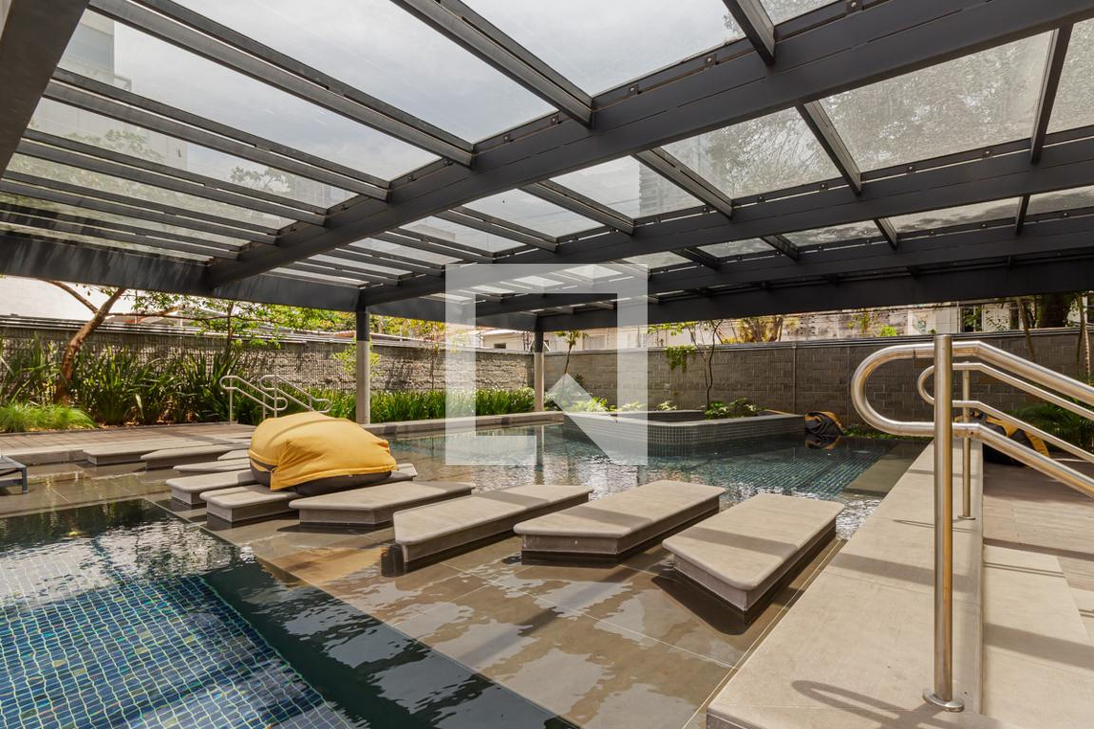 Piscina - VN Millennium Faria Lima
