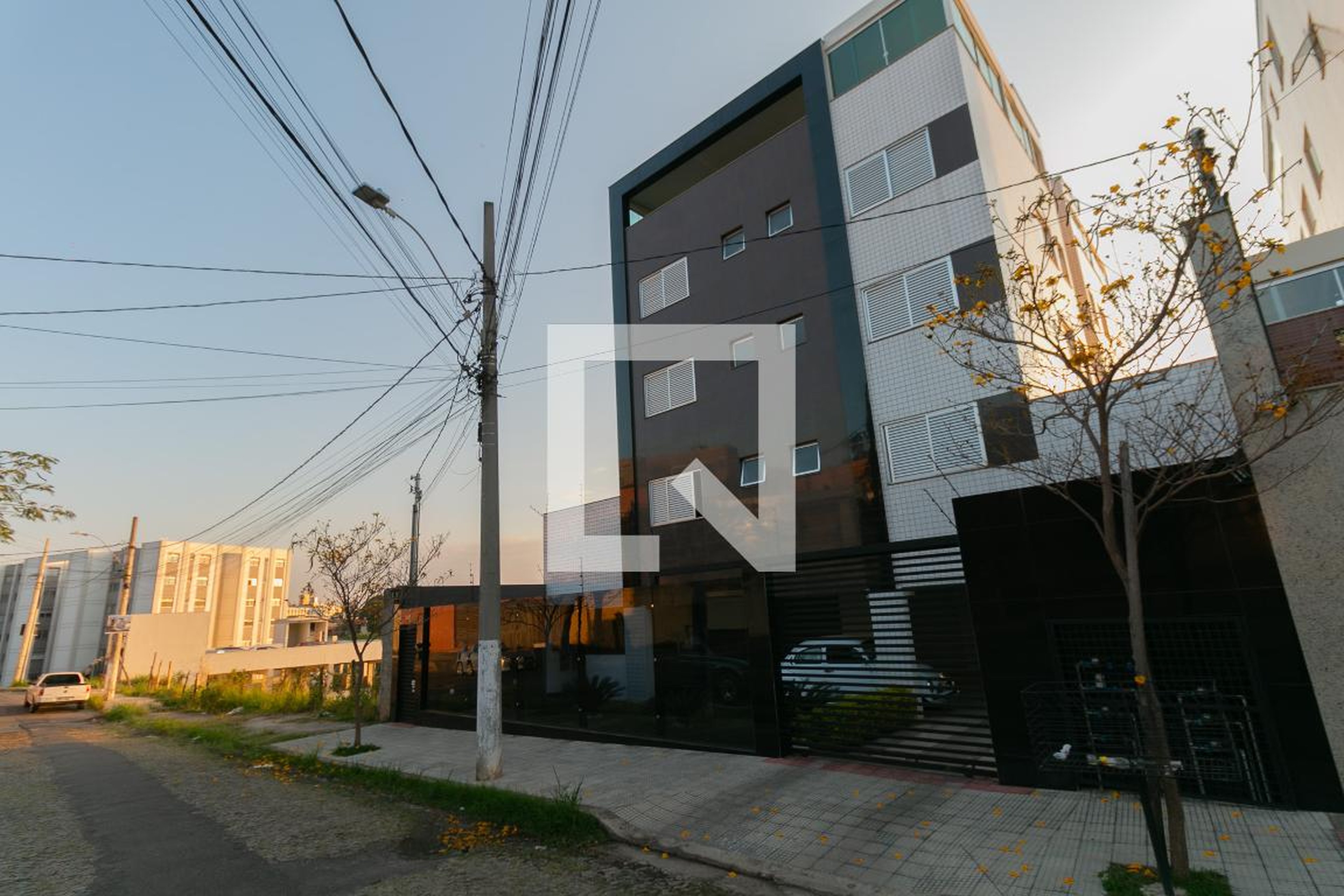 Fachada Condomínio em Rua Barra Grande, 145