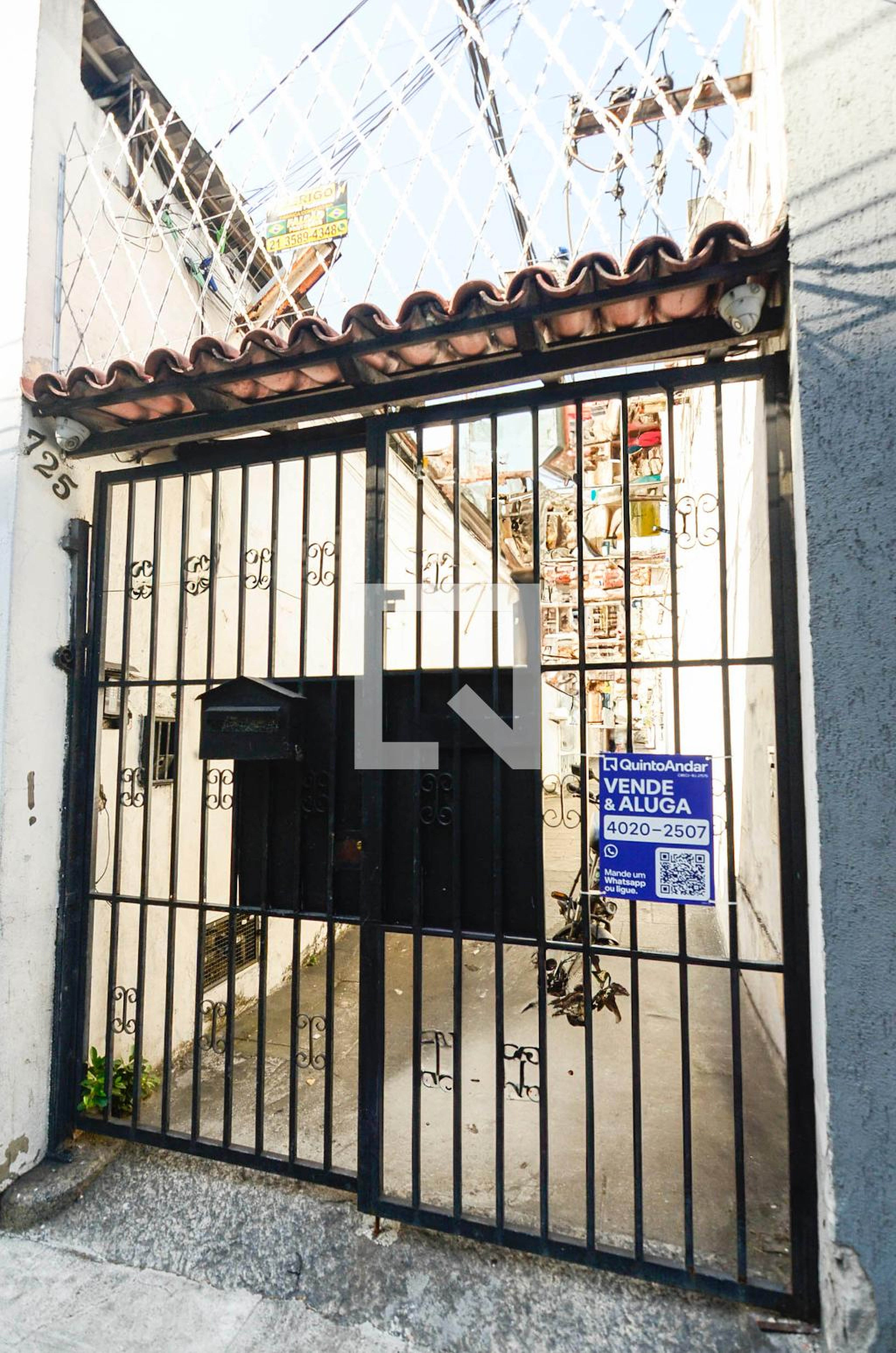 Fachada Condomínio em Rua Teodoro da Silva, 725