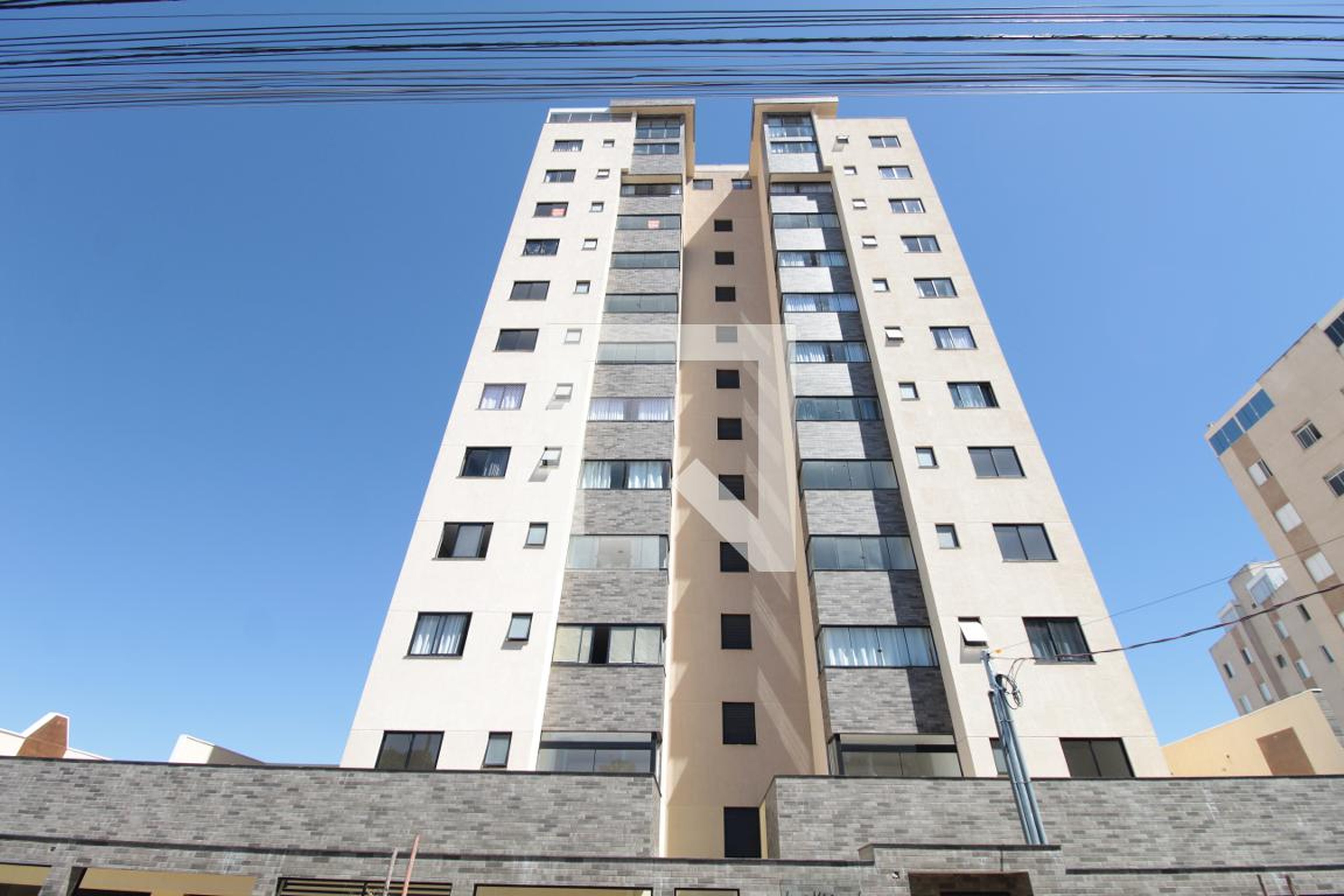 Fachada Condomínio em Rua Jornalista Geraldo Resende, 651