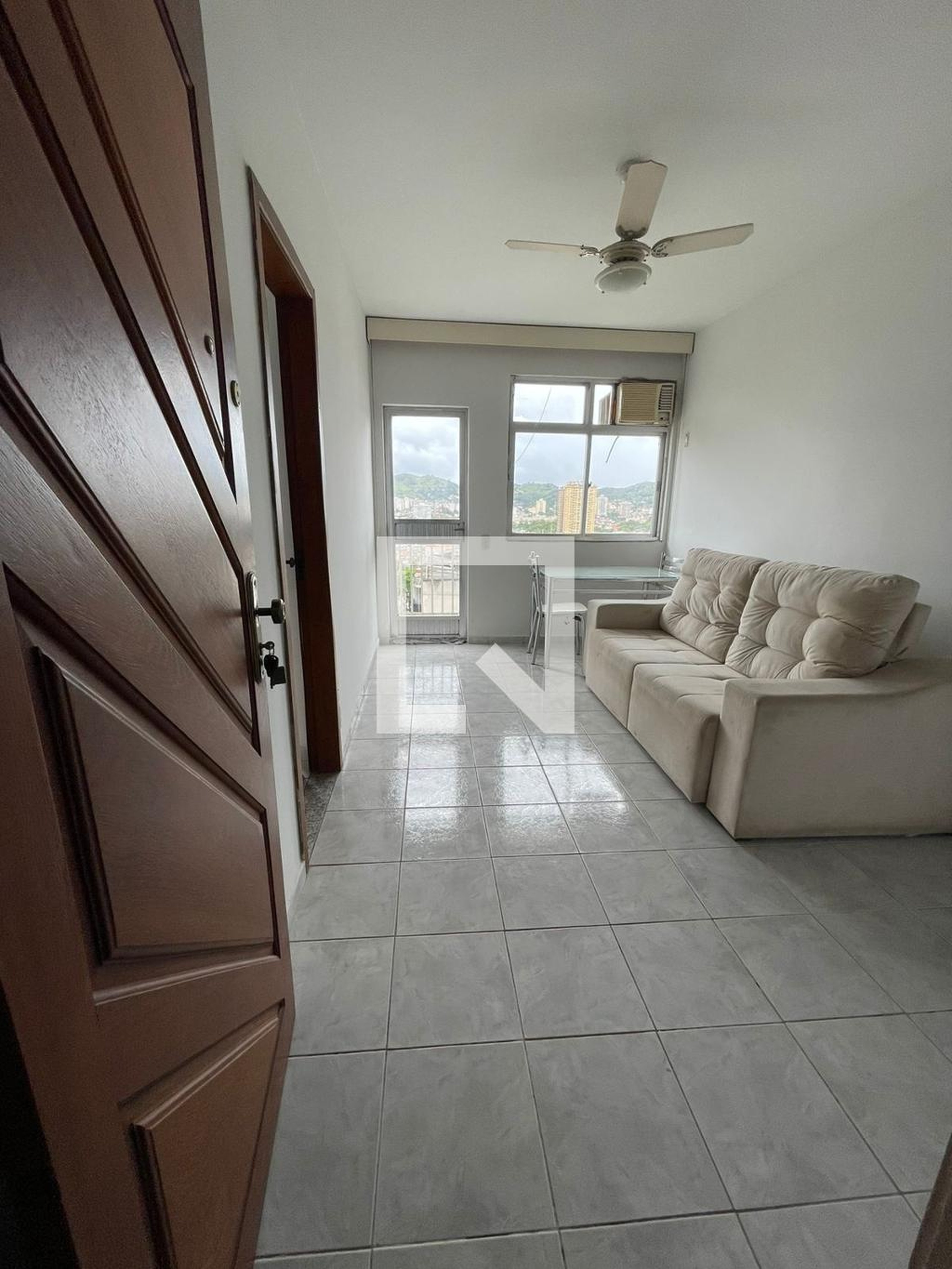 Hall de Entrada - Suite Bairro Chic