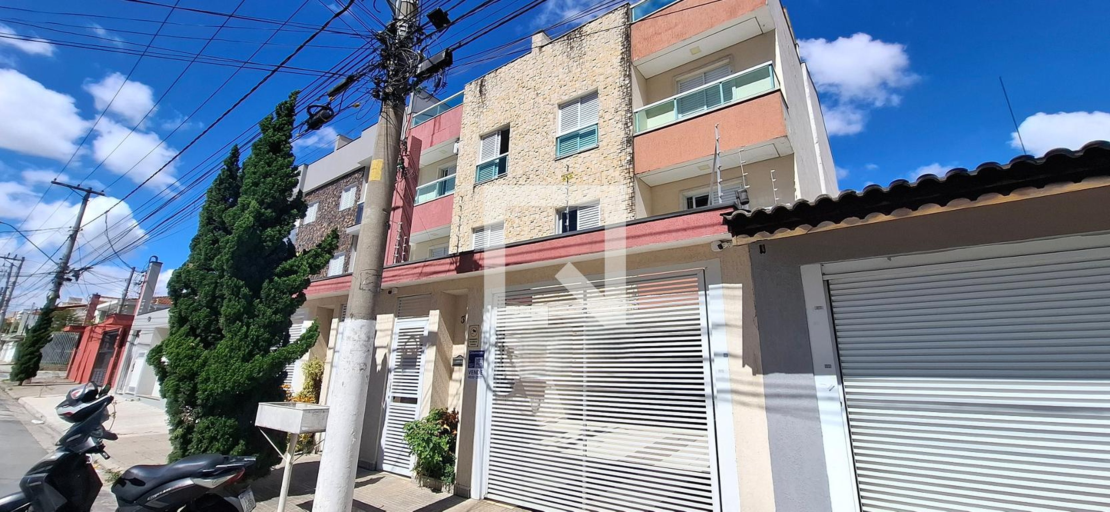 Fachada Condomínio em Rua Rio Grande, 356