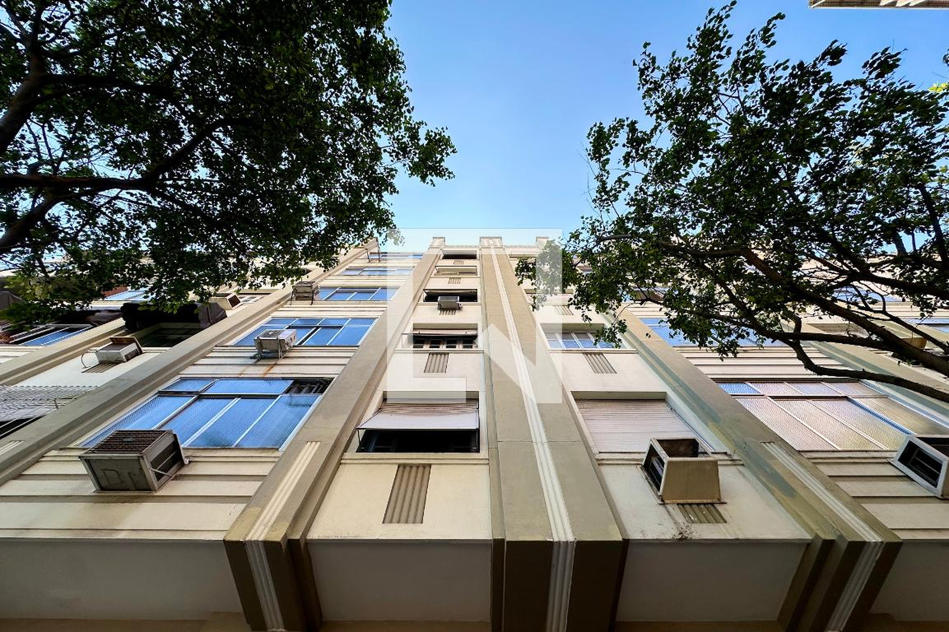 Fachada Condomínio Graças A Deus