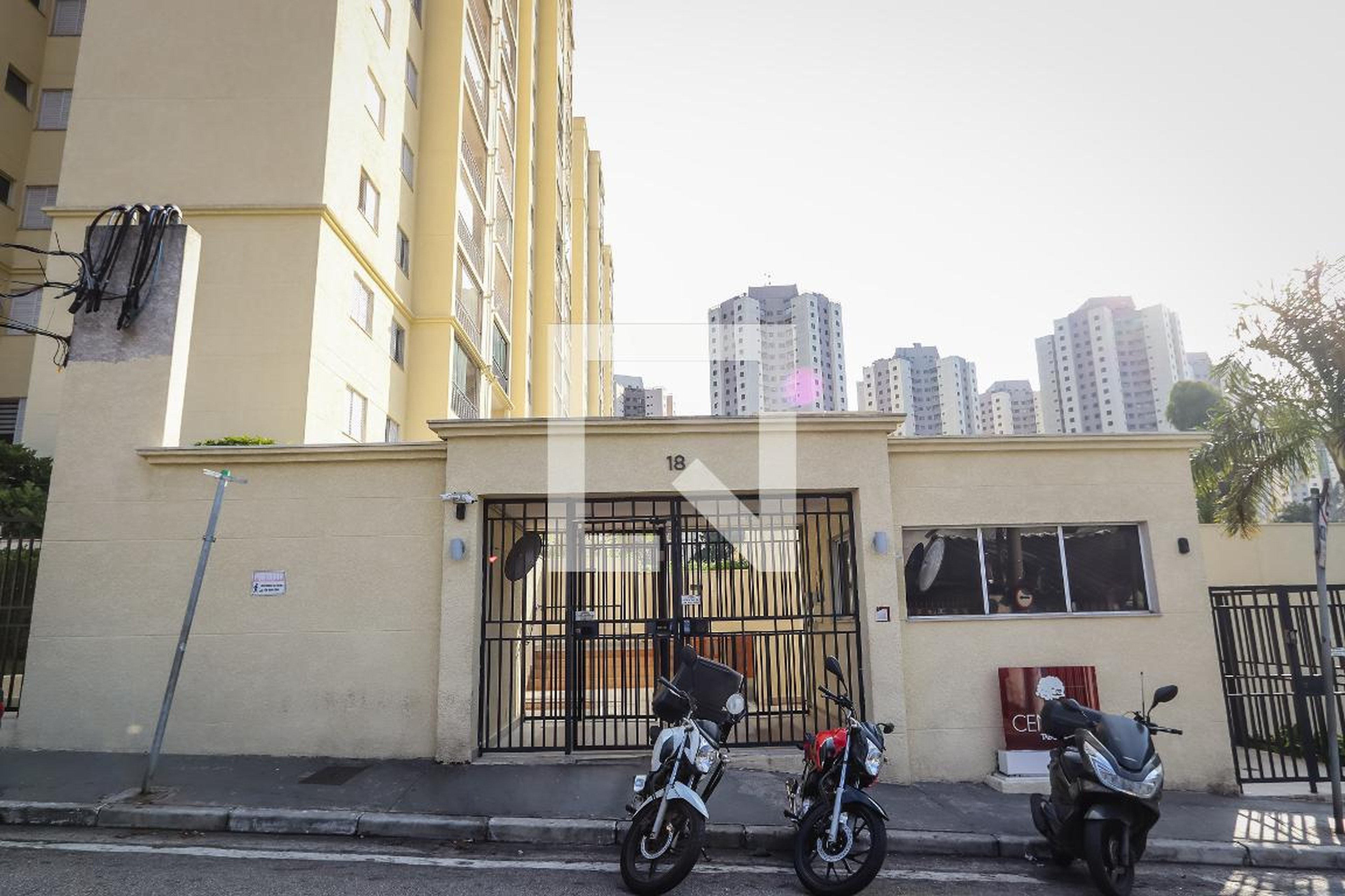 Fachada do Prédio Condomínio Cenário Taboão