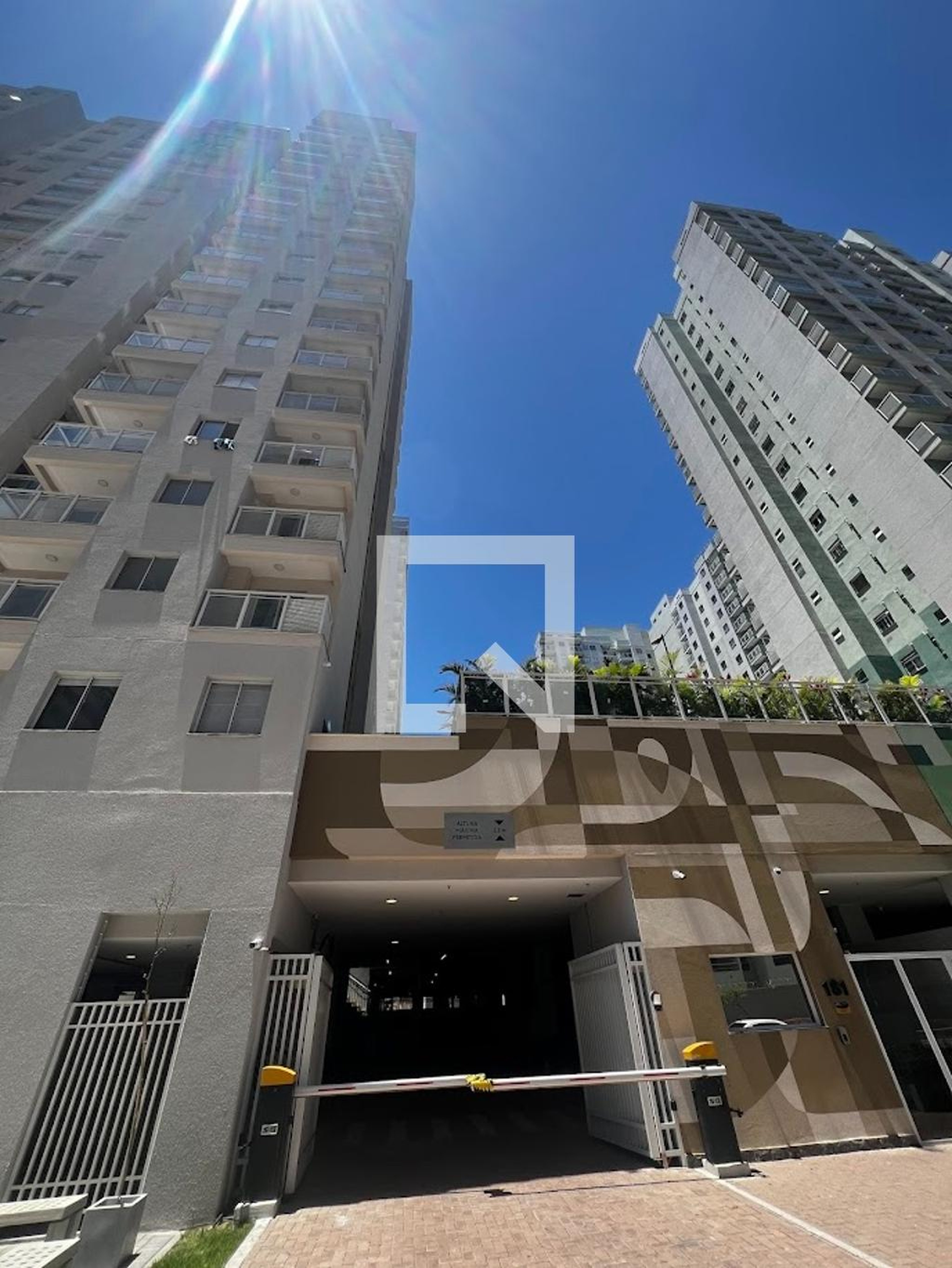 Fachada Condomínio em Praça Marechal Hermes, 181