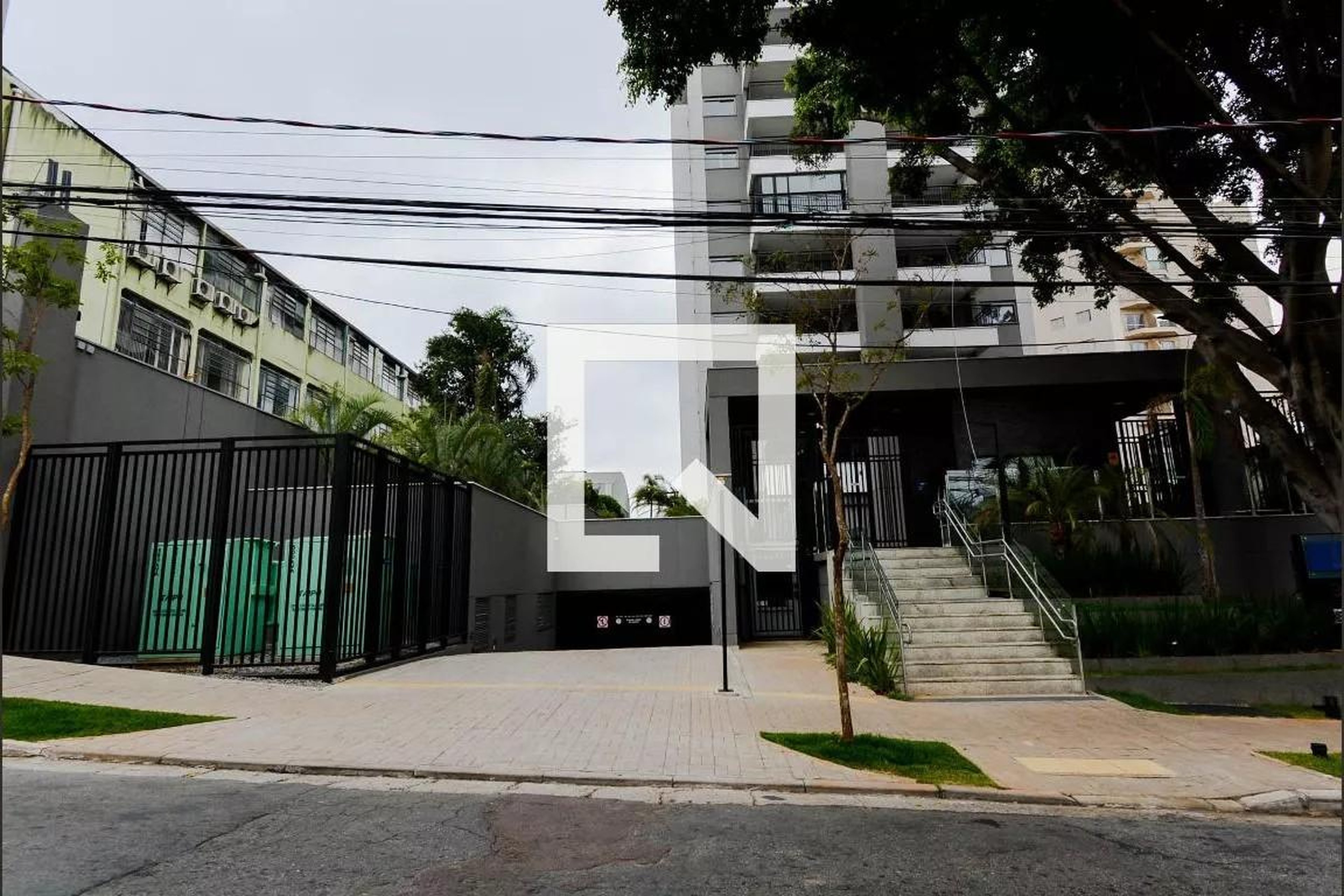 Fachada Condomínio Gran Maia Giardino