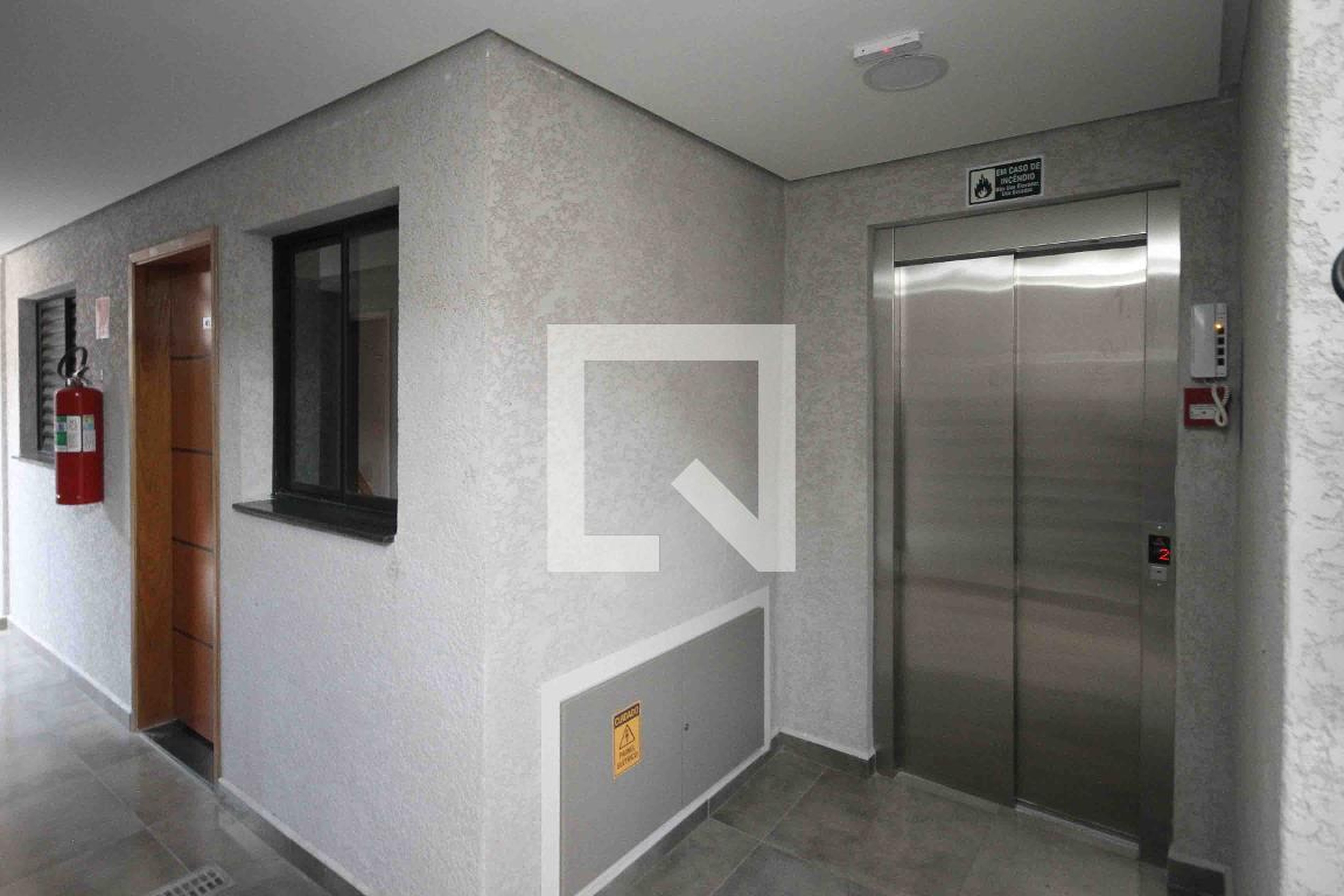Elevador - Residencial Elza Flora