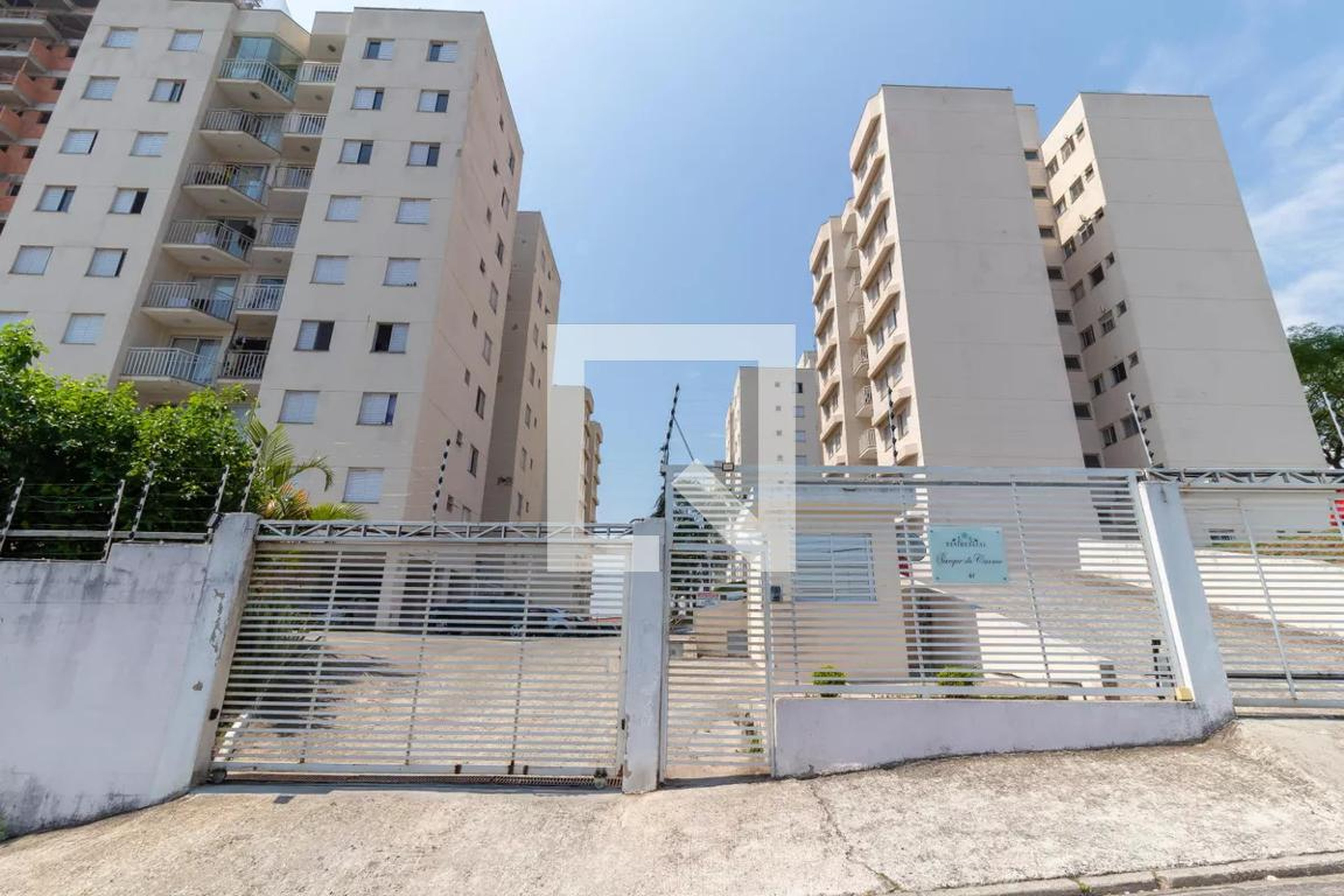 Fachada do Condomínio Residencial Parque do Carmo(Charim)