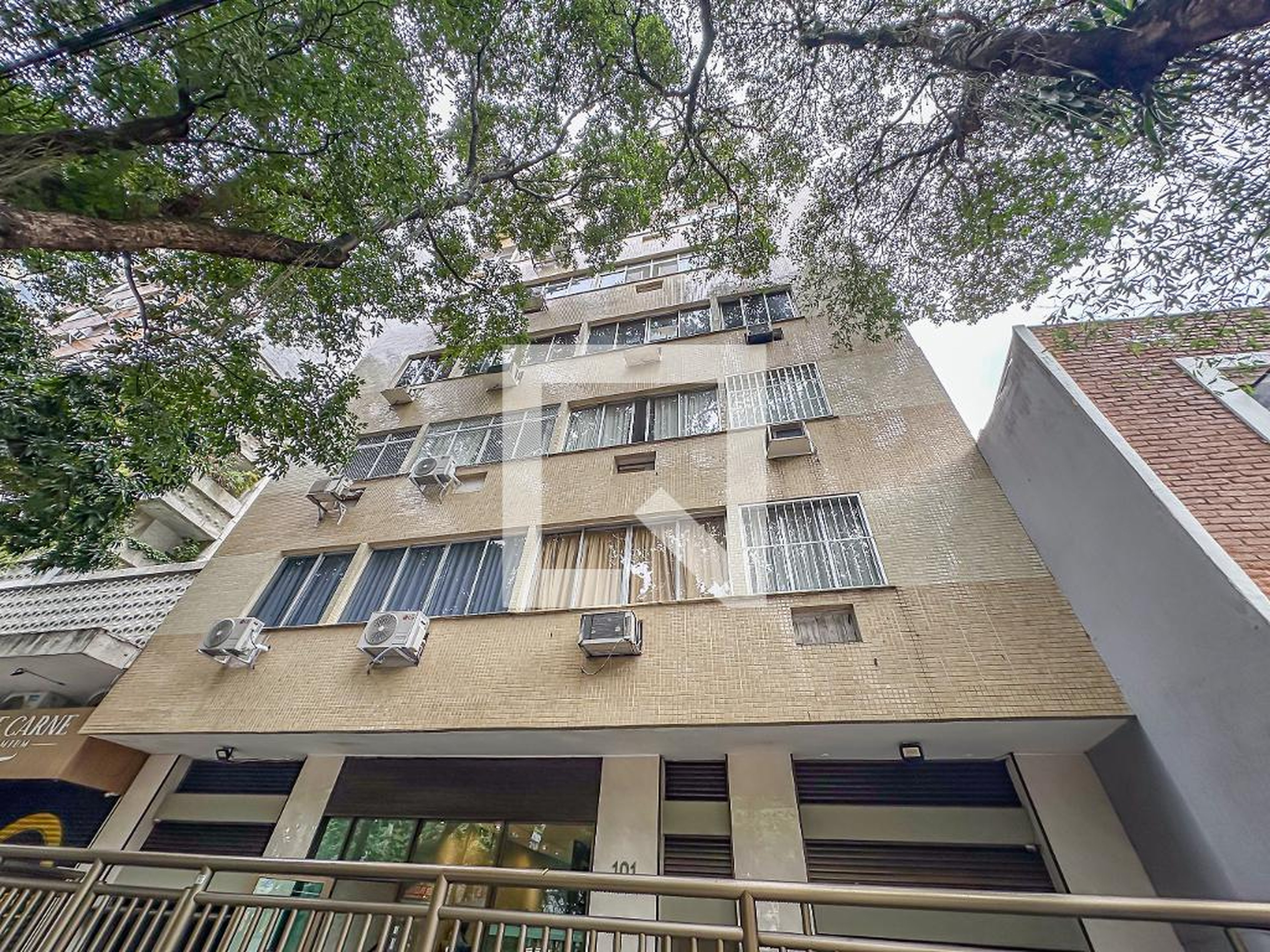 Fachada Condomínio em Largo dos Leões, 101