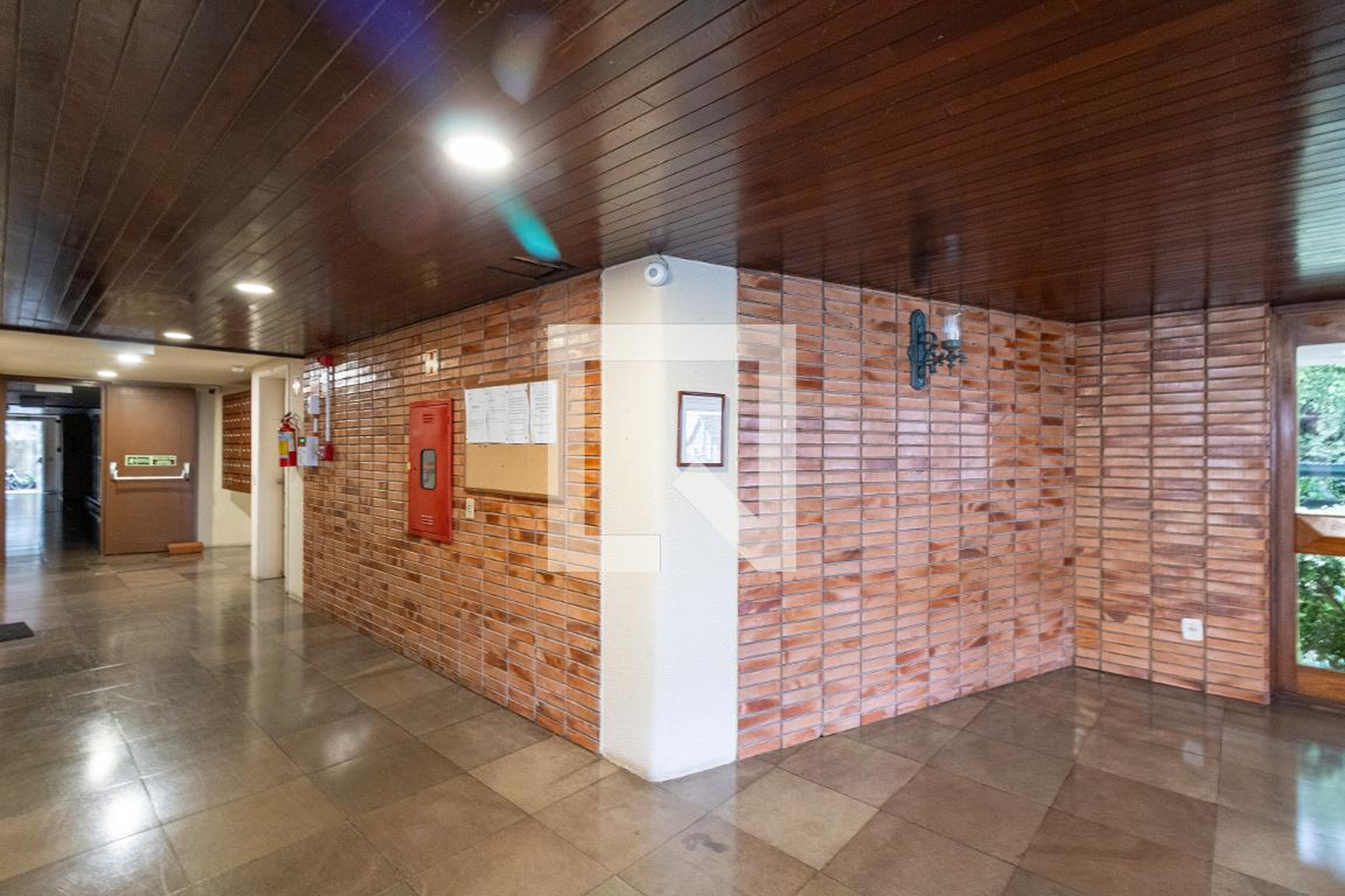Hall de entrada - Poente da Vila Veleiros