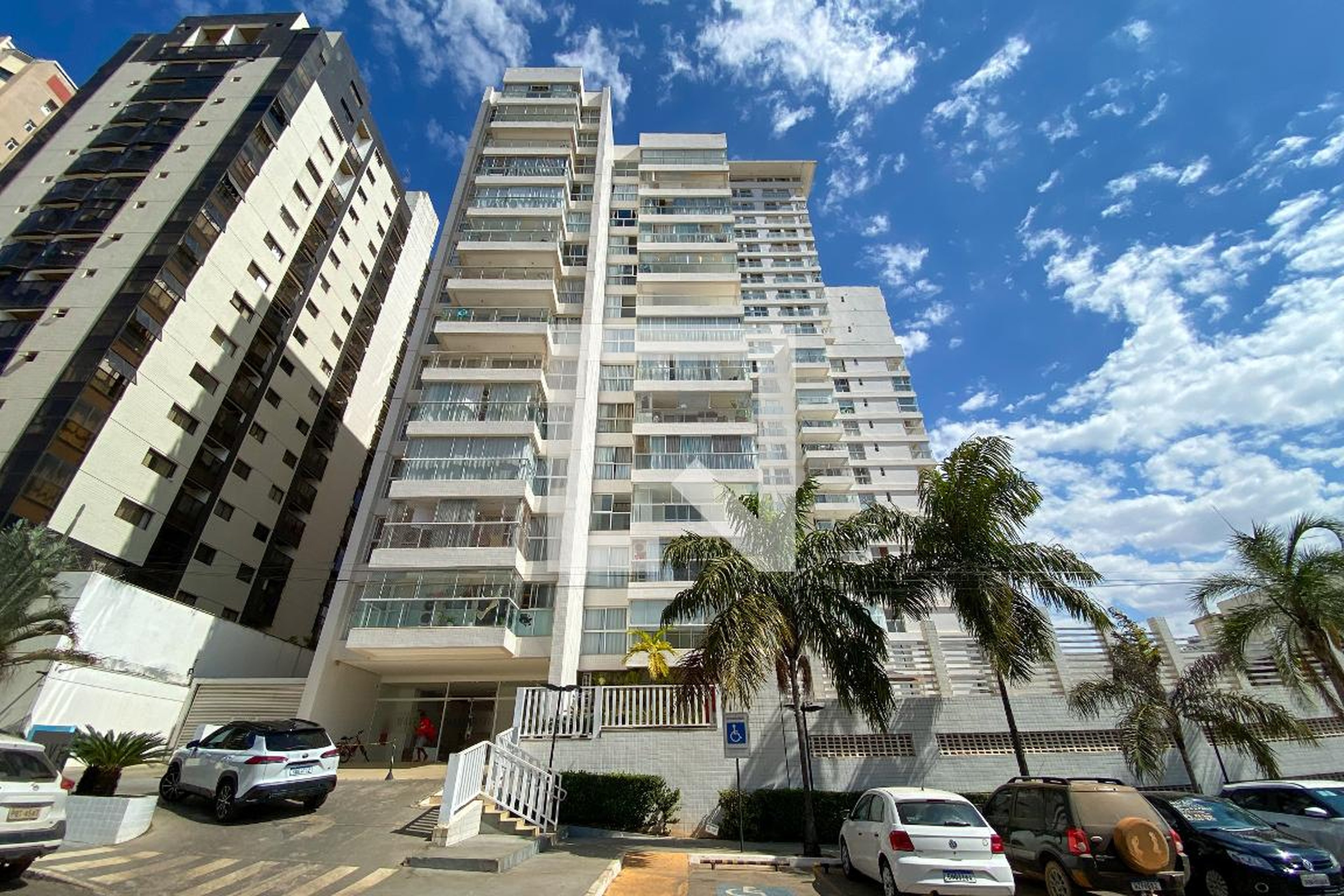 Fachada Condomínio Wave Residence